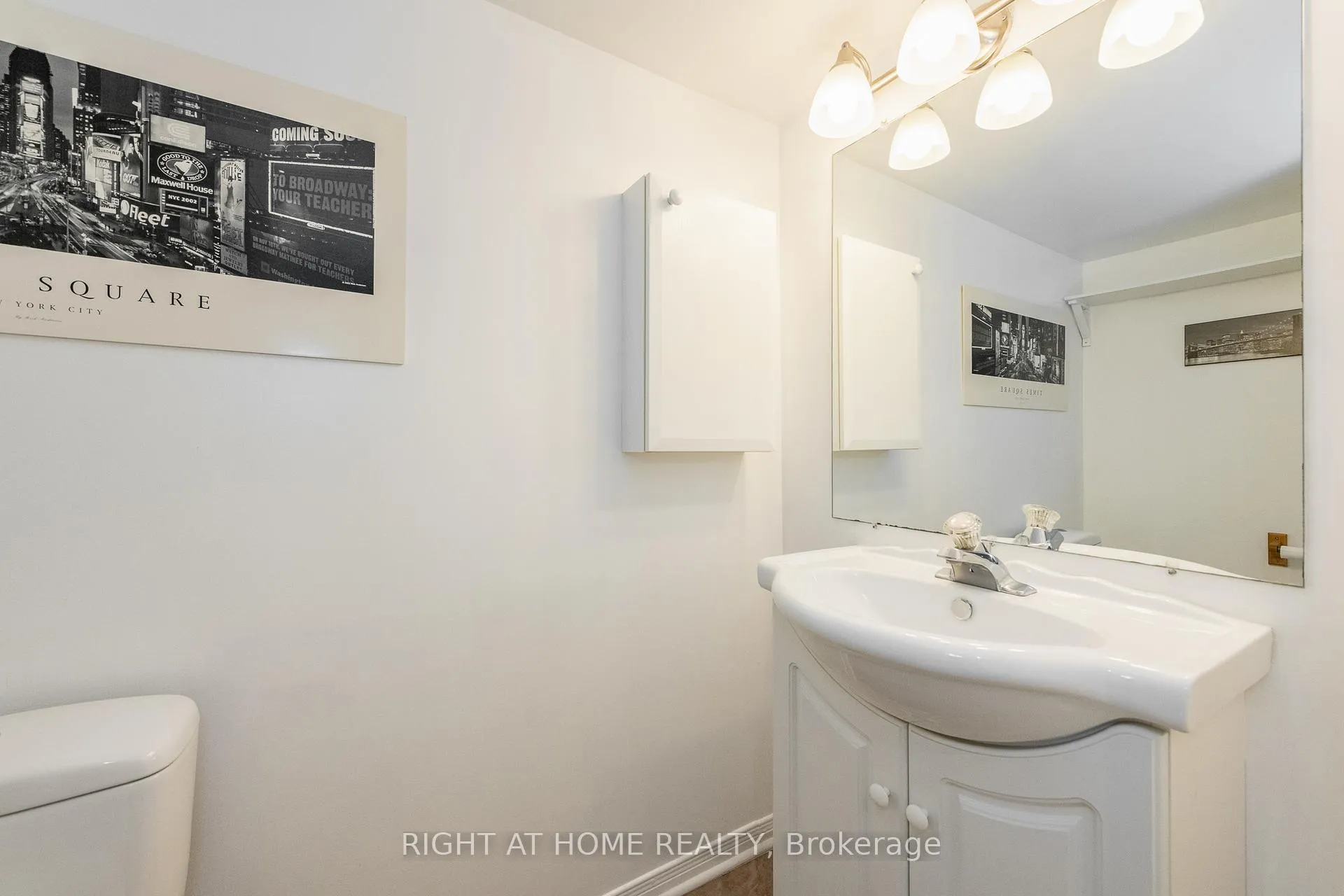 Photo 30 of 2034 P Avenue, Ottawa, Eastway Gardens/Industrial Park — HOMEH