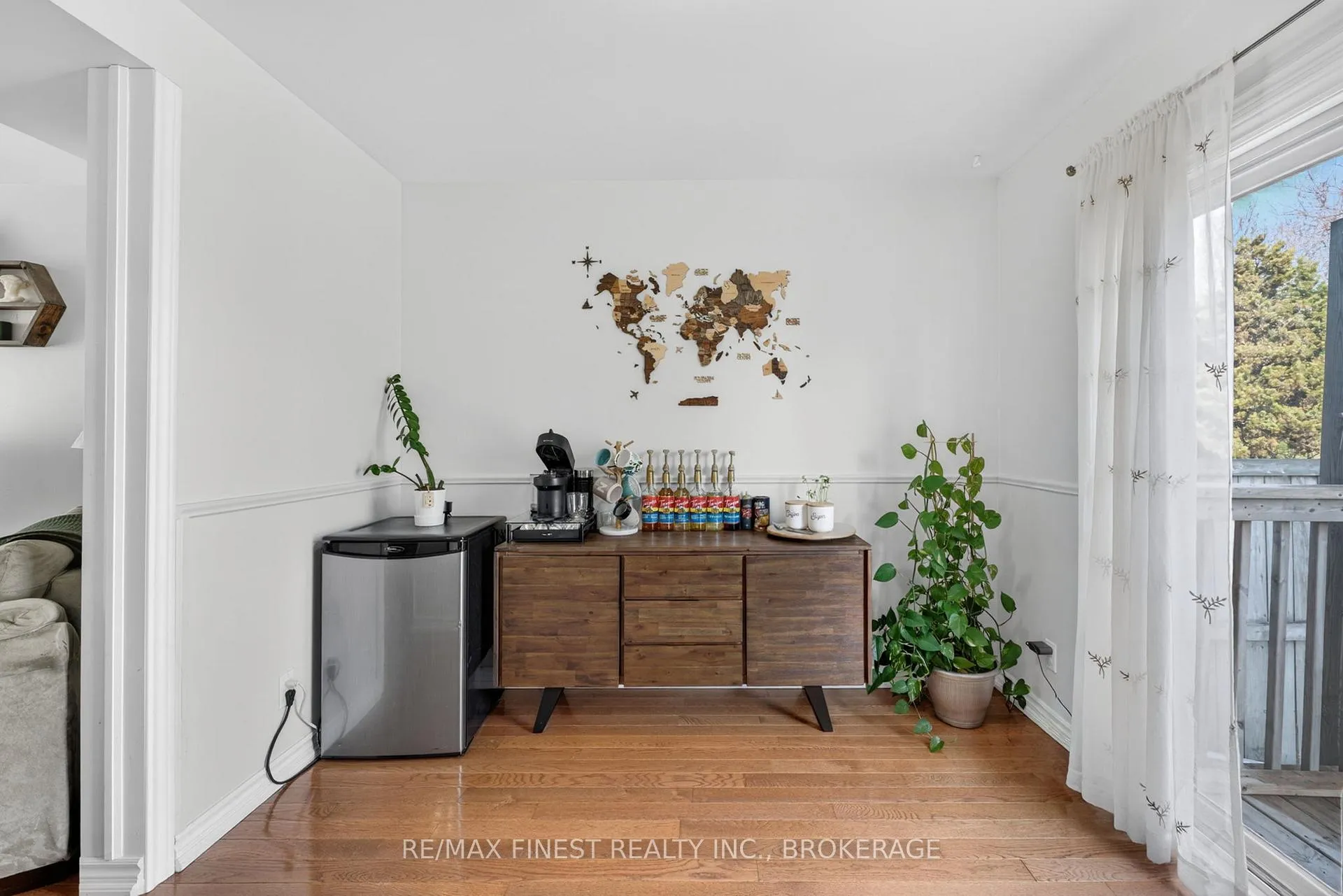 Photo 10 of 907 Warburton Crescent, Kingston, East Gardiners Rd — HOMEH