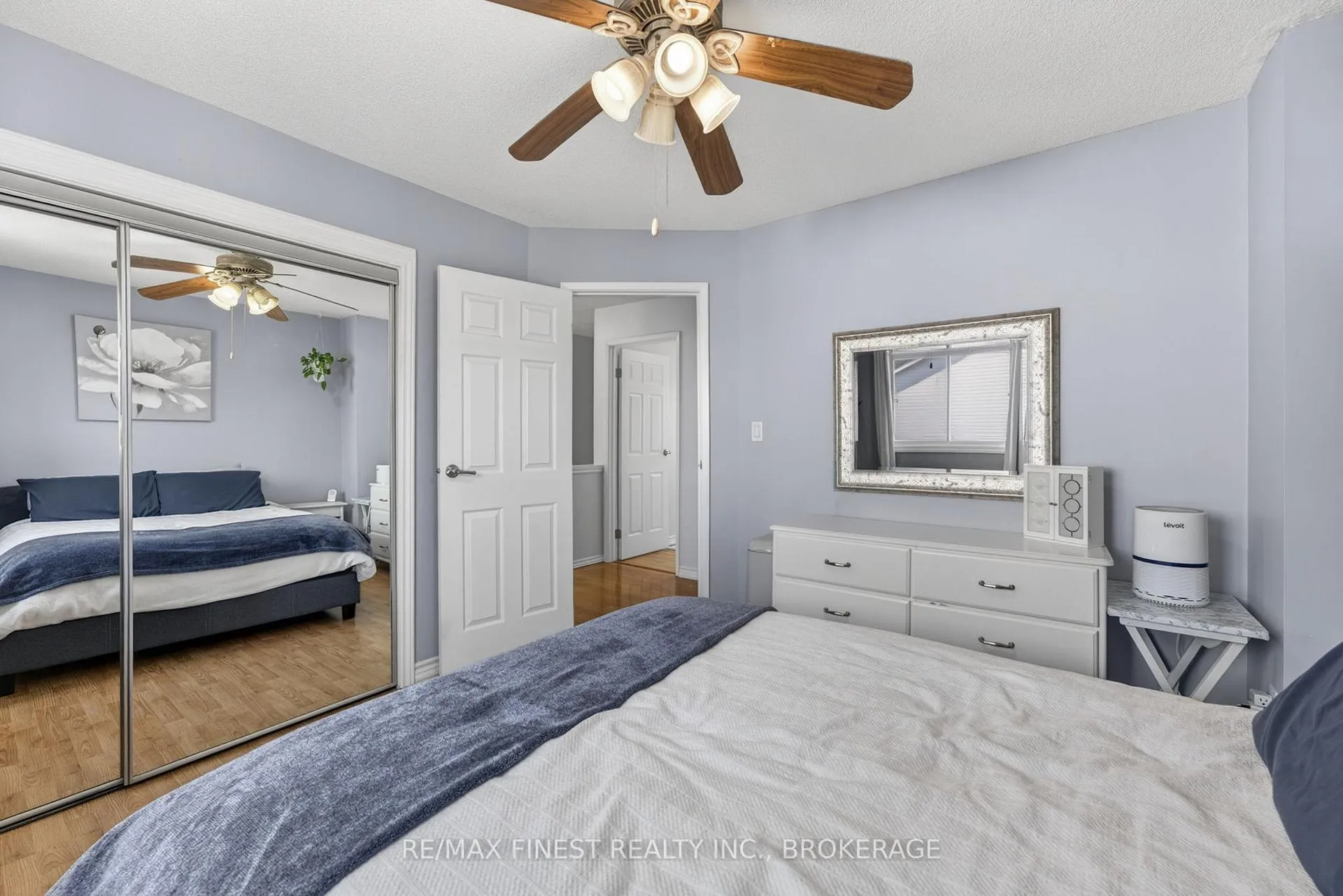 Photo 17 of 907 Warburton Crescent, Kingston, East Gardiners Rd — HOMEH