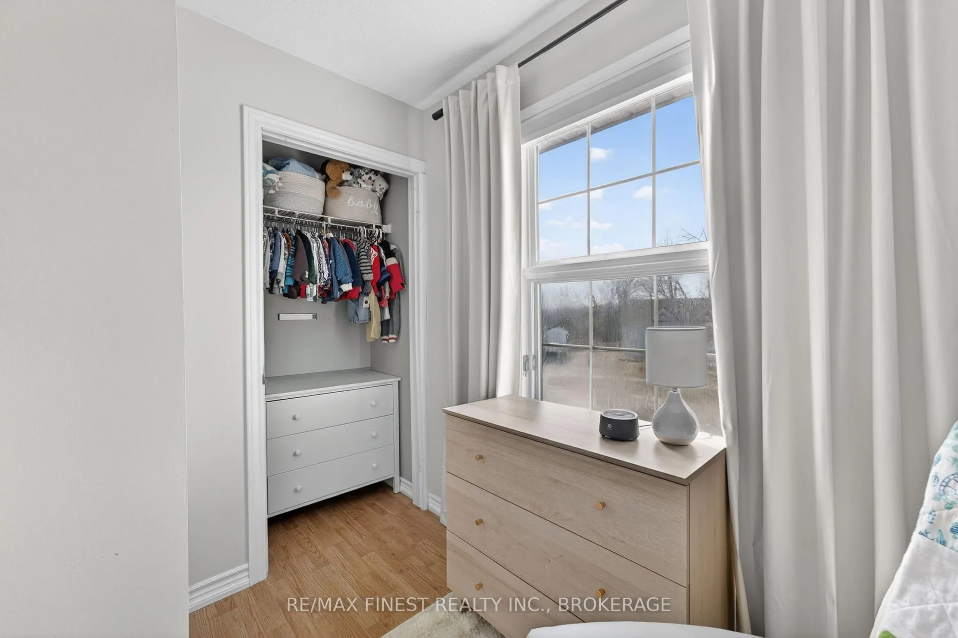 Photo 19 of 907 Warburton Crescent, Kingston, East Gardiners Rd — HOMEH