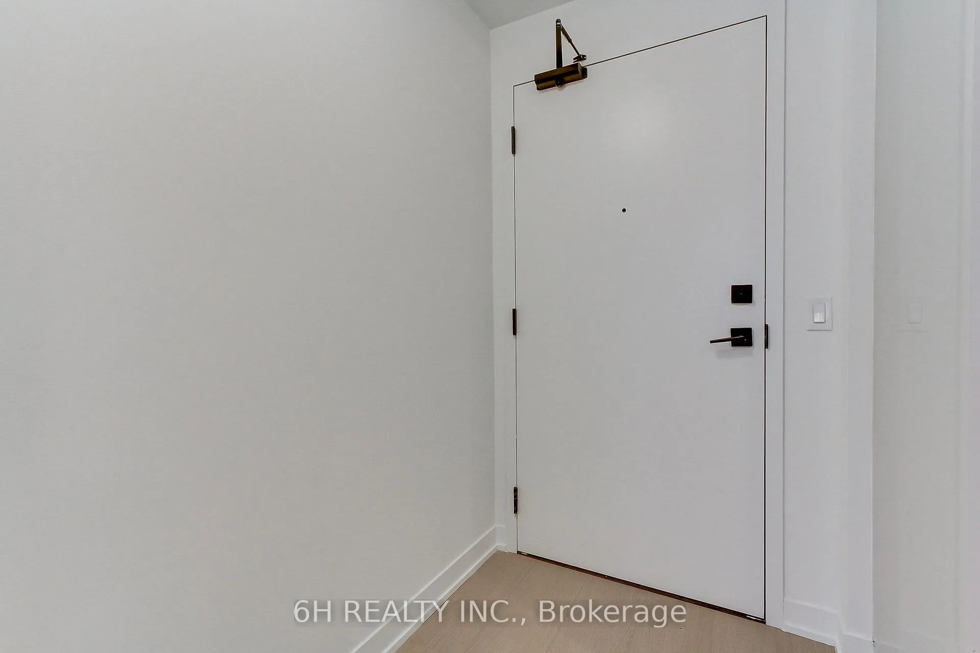 Photo 5 of Unit 2713, 498 Caldari Road, Vaughan, Concord — HOMEH