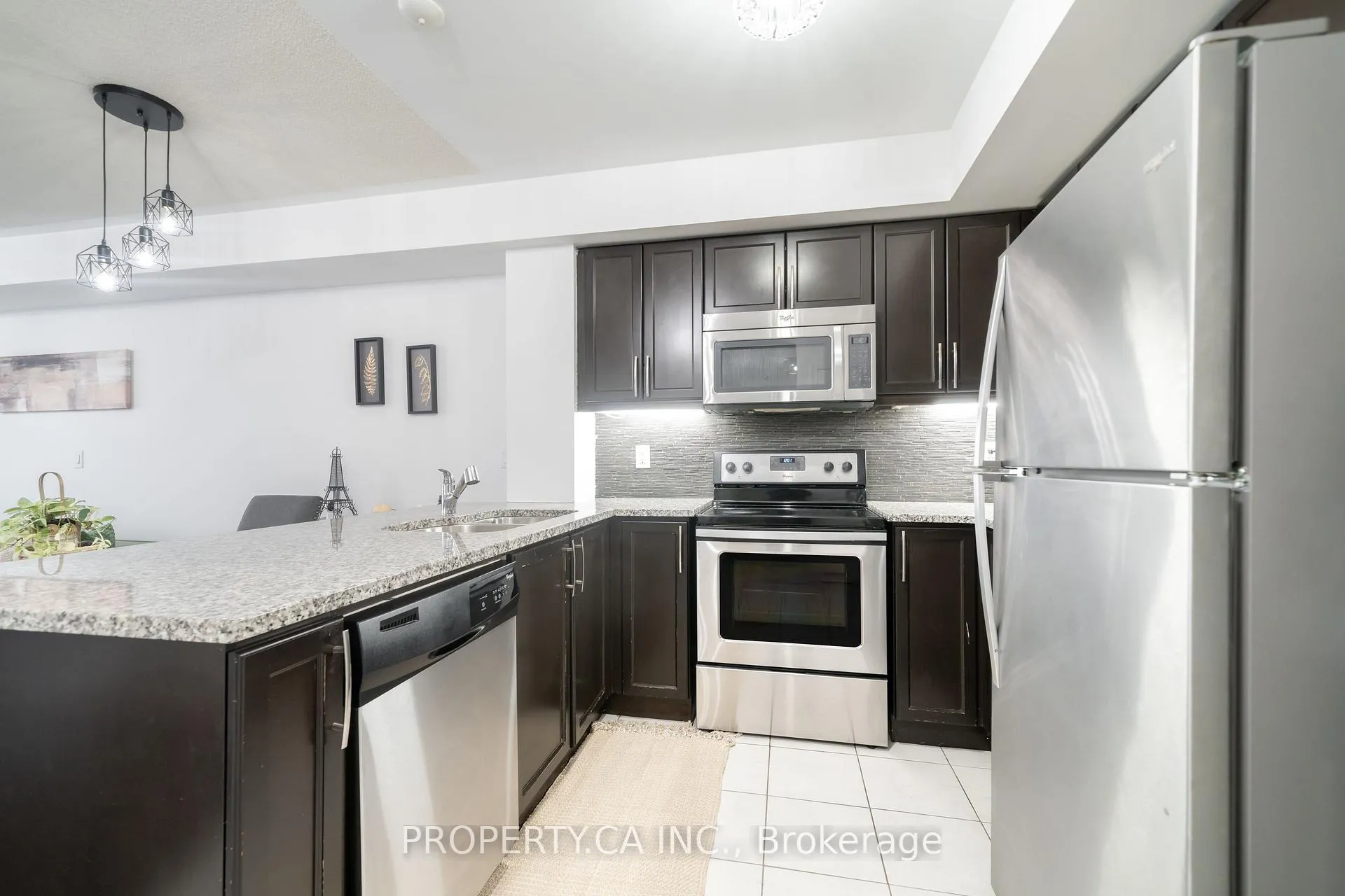Photo 4 of Unit 412, 70 Baycliffe Crescent, Brampton, Northwest Brampton — HOMEH