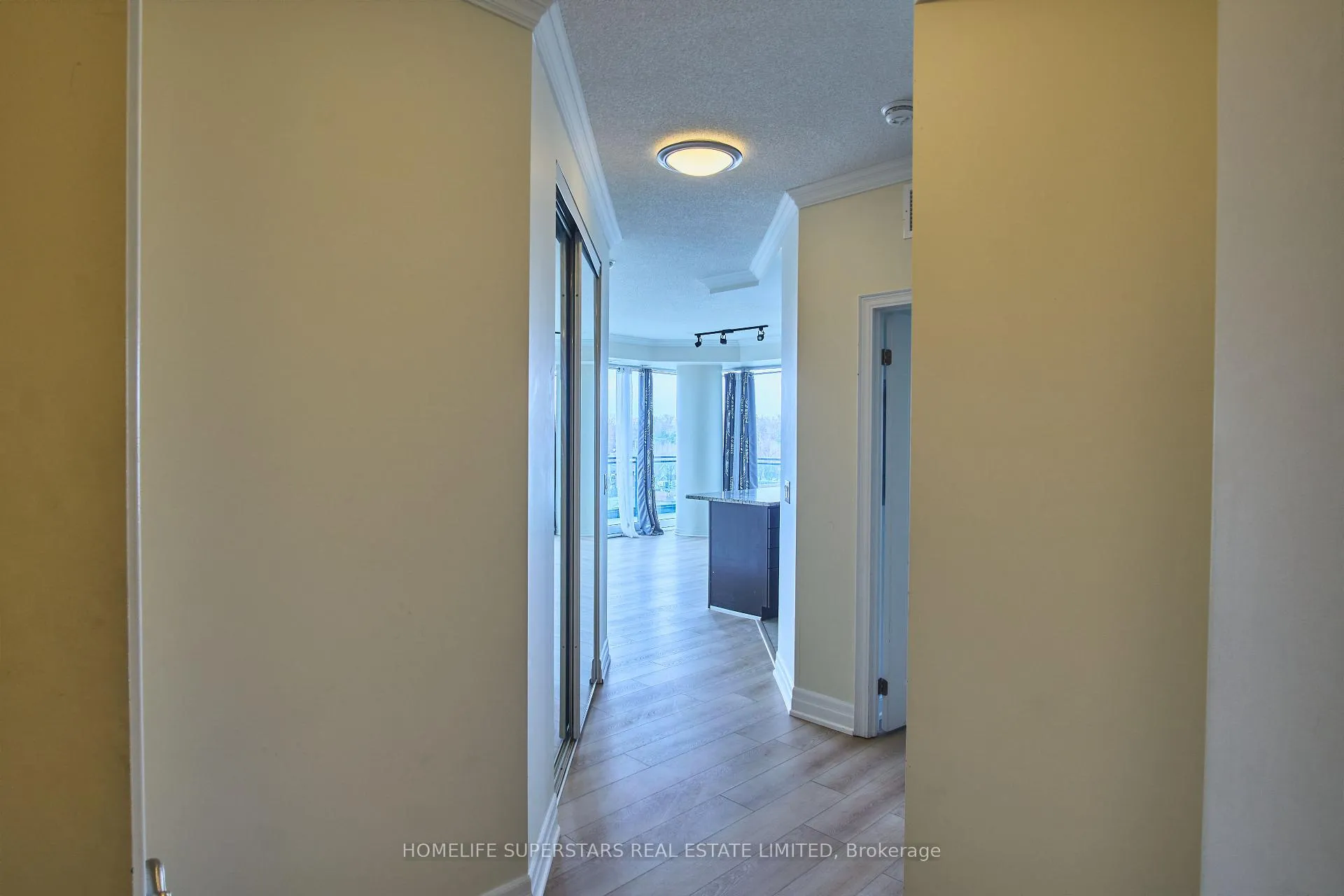 Photo 12 of Unit 509, 100 John Street, Brampton, Downtown Brampton — HOMEH