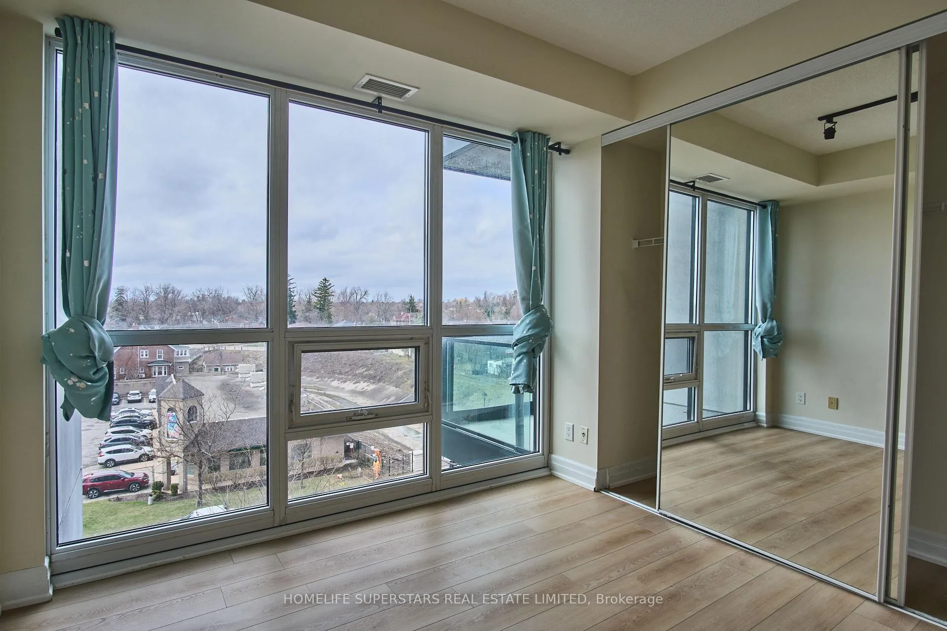 Photo 19 of Unit 509, 100 John Street, Brampton, Downtown Brampton — HOMEH