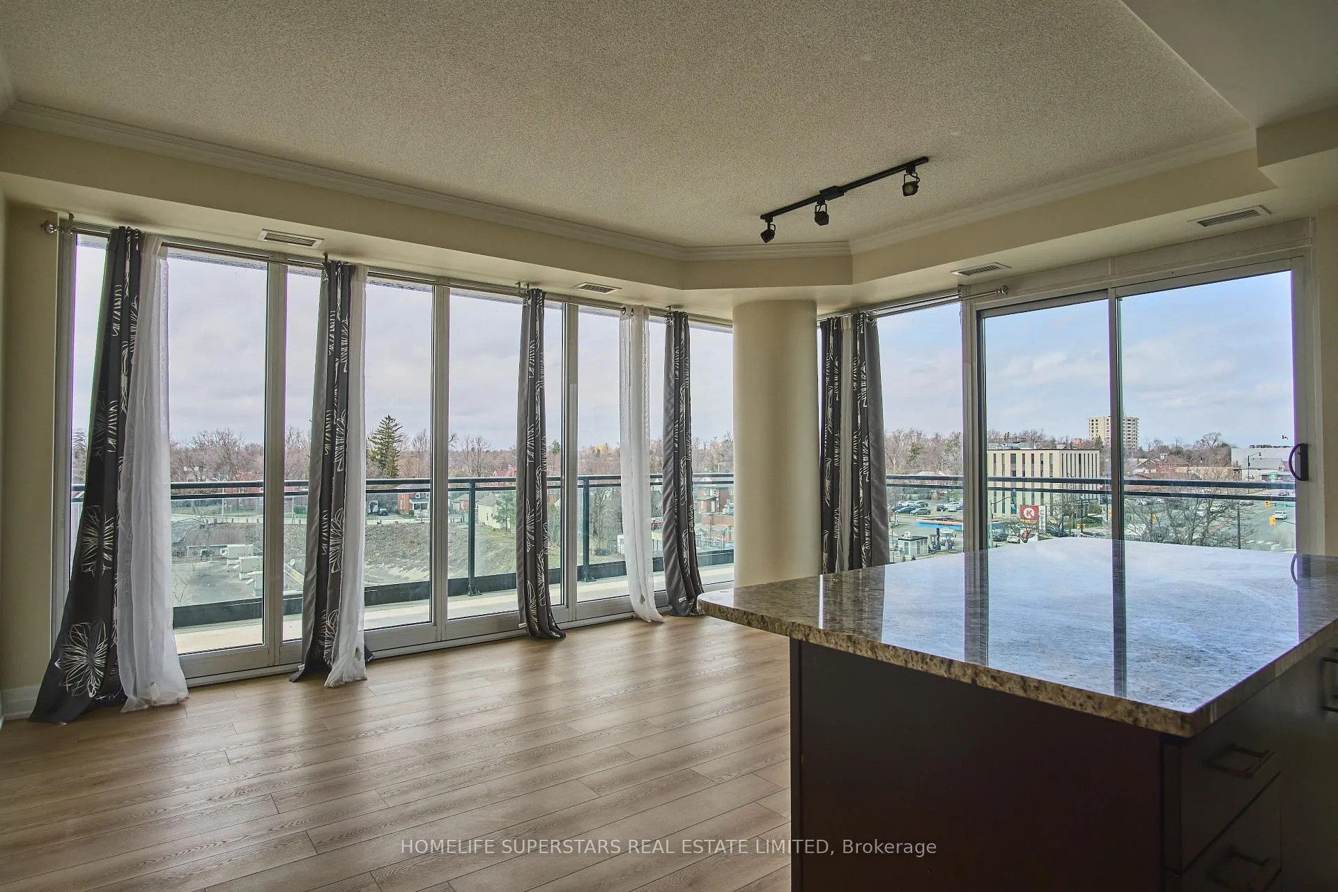 Photo 20 of Unit 509, 100 John Street, Brampton, Downtown Brampton — HOMEH