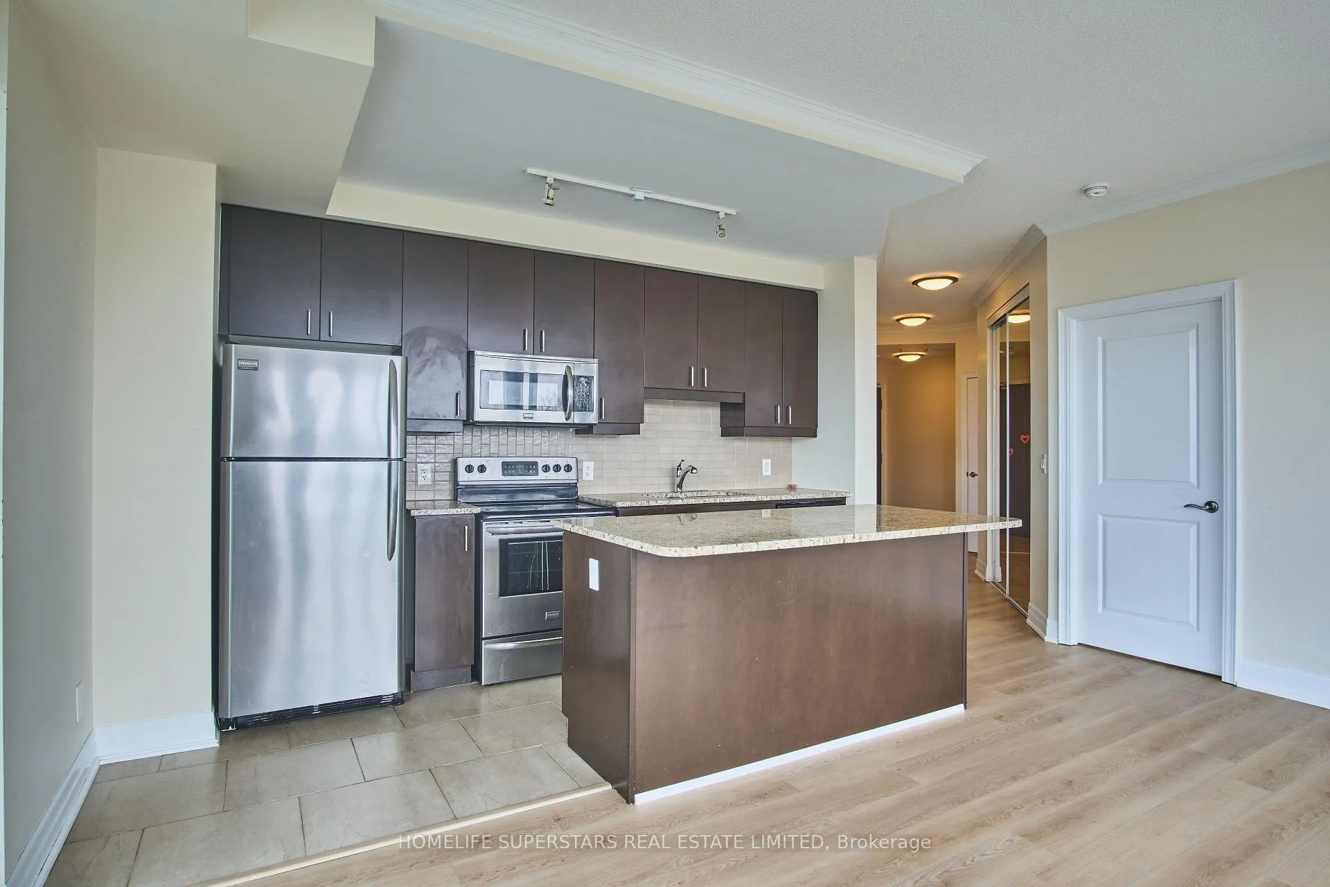 Photo 22 of Unit 509, 100 John Street, Brampton, Downtown Brampton — HOMEH
