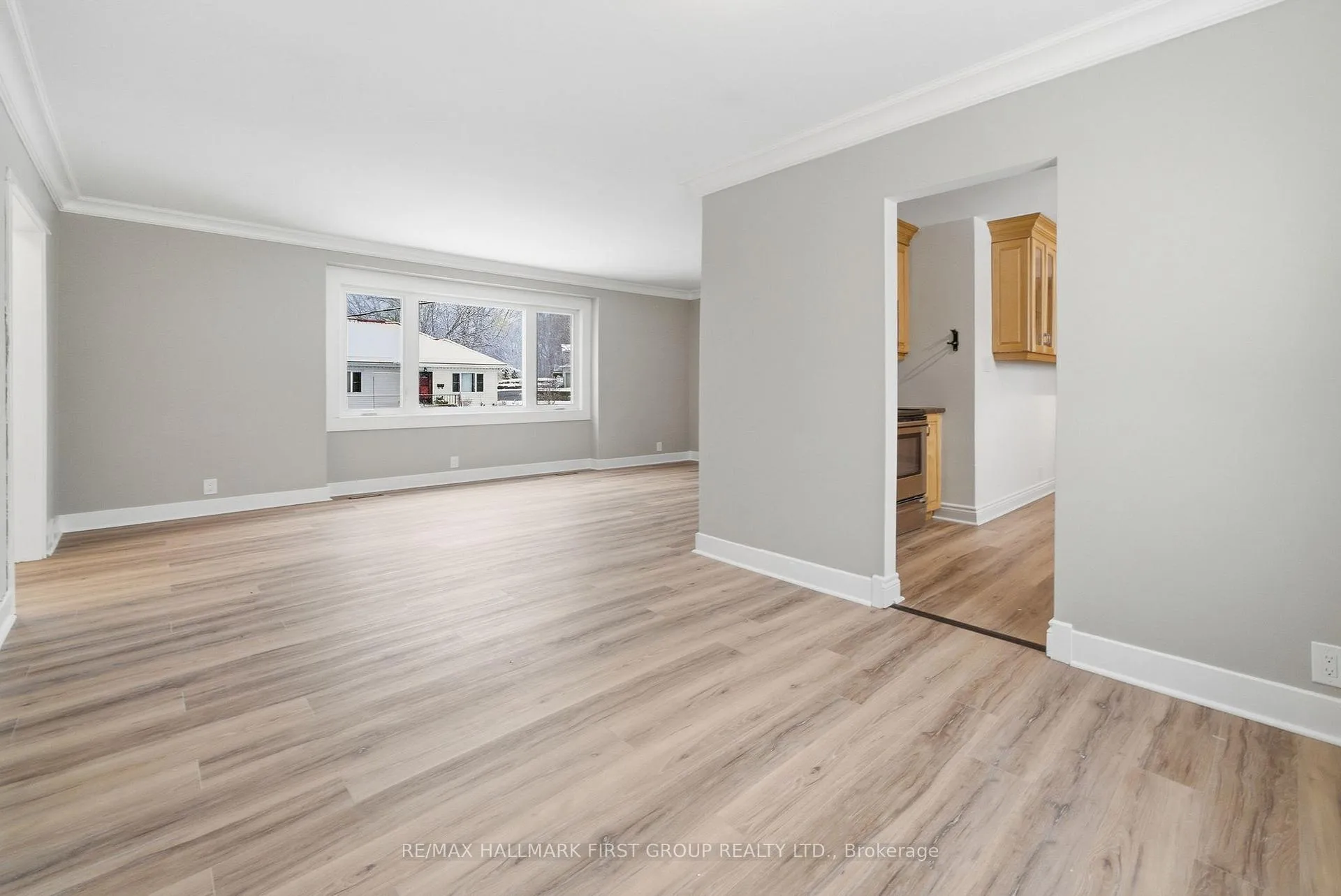 Photo 10 of 16 Sutcliffe Boulevard, Quinte West, Trenton Ward — HOMEH