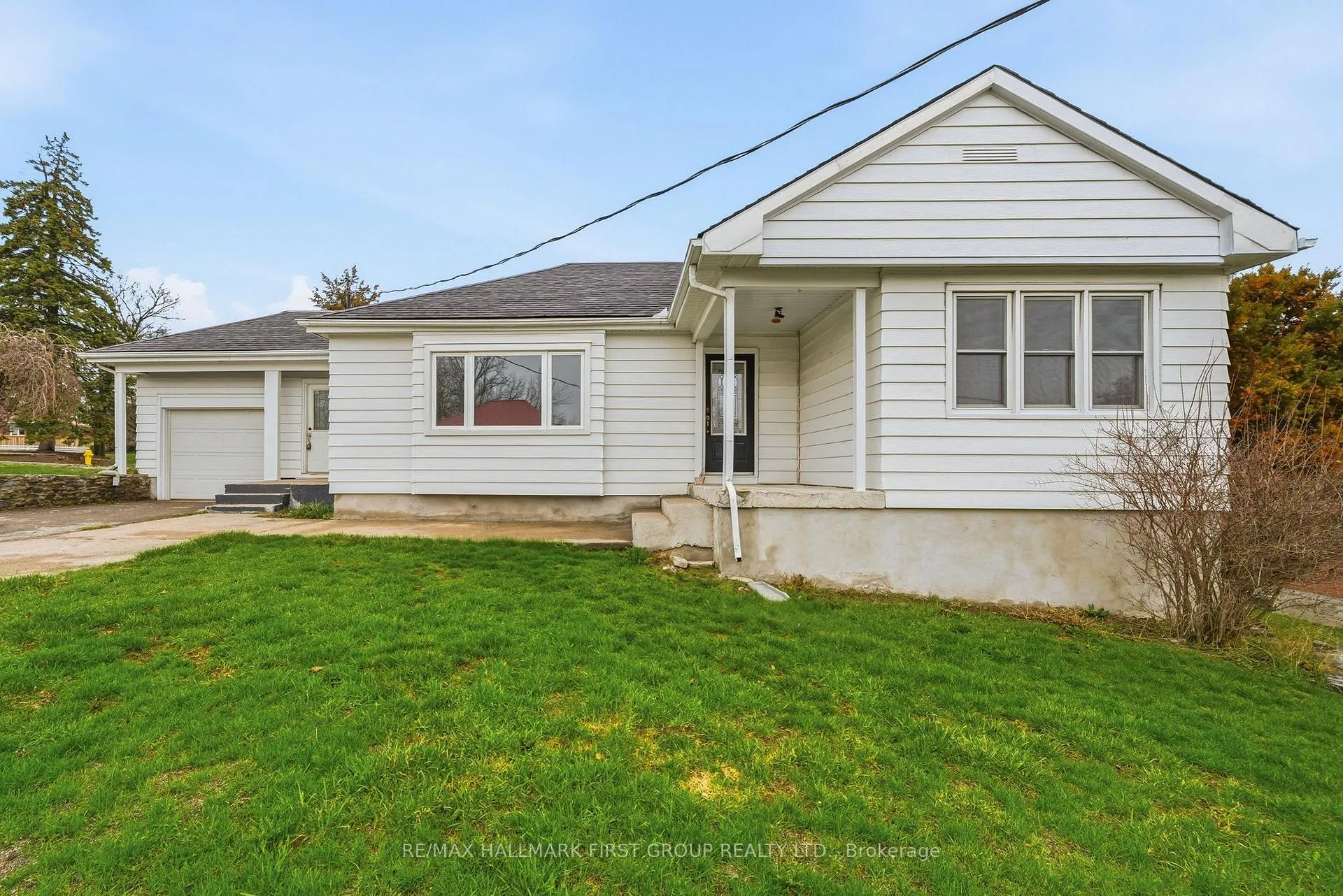 Photo 39 of 16 Sutcliffe Boulevard, Quinte West, Trenton Ward — HOMEH