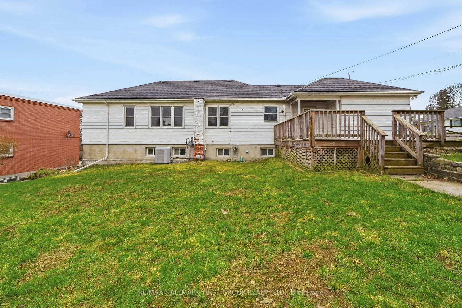 Photo 45 of 16 Sutcliffe Boulevard, Quinte West, Trenton Ward — HOMEH