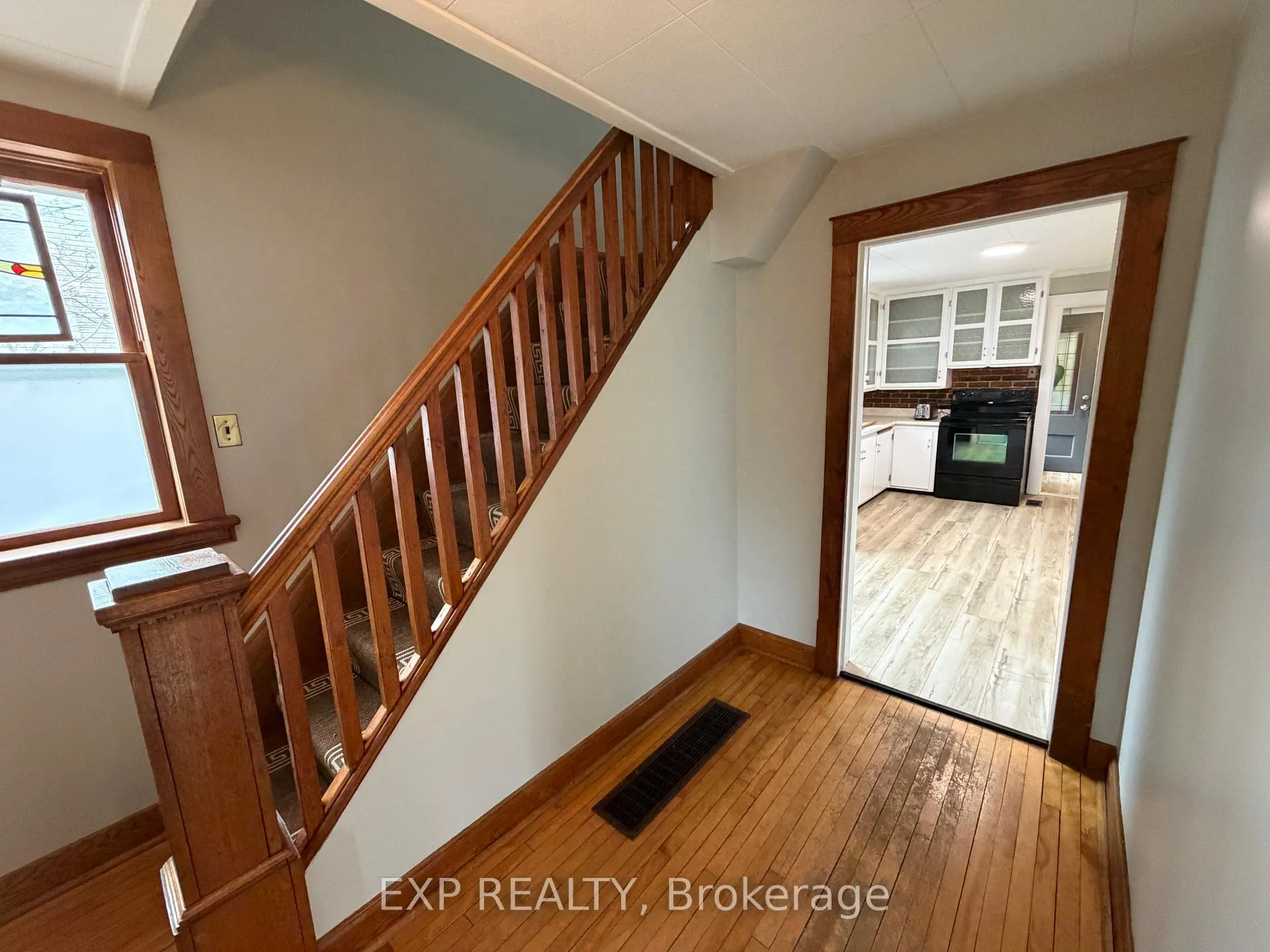 Photo 4 of 6145 Abbott Street E, Ottawa, Stittsville (Central) — HOMEH