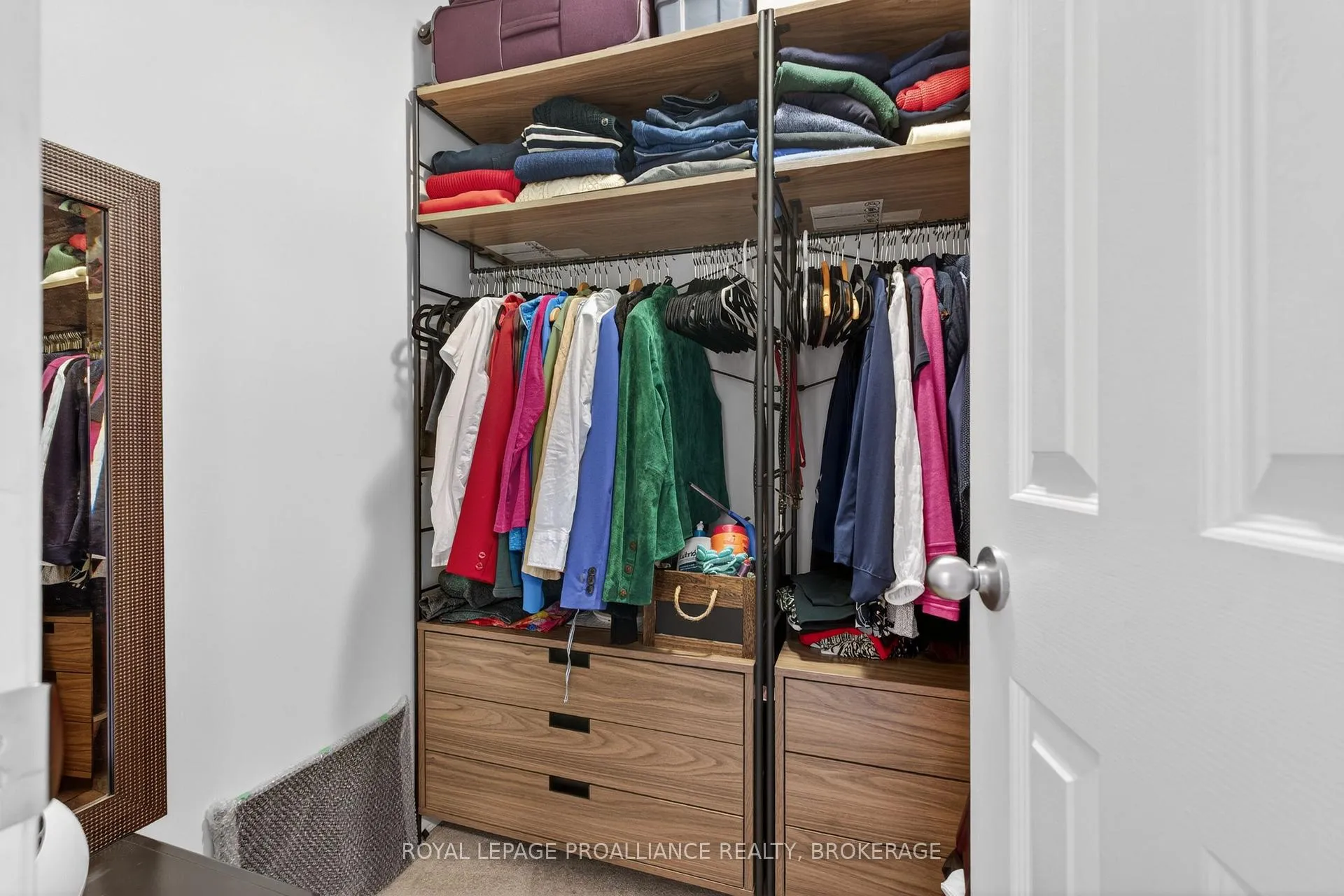 Photo 18 of Unit 22, 1 Place D'armes, Kingston, East of Sir John A. Blvd — HOMEH