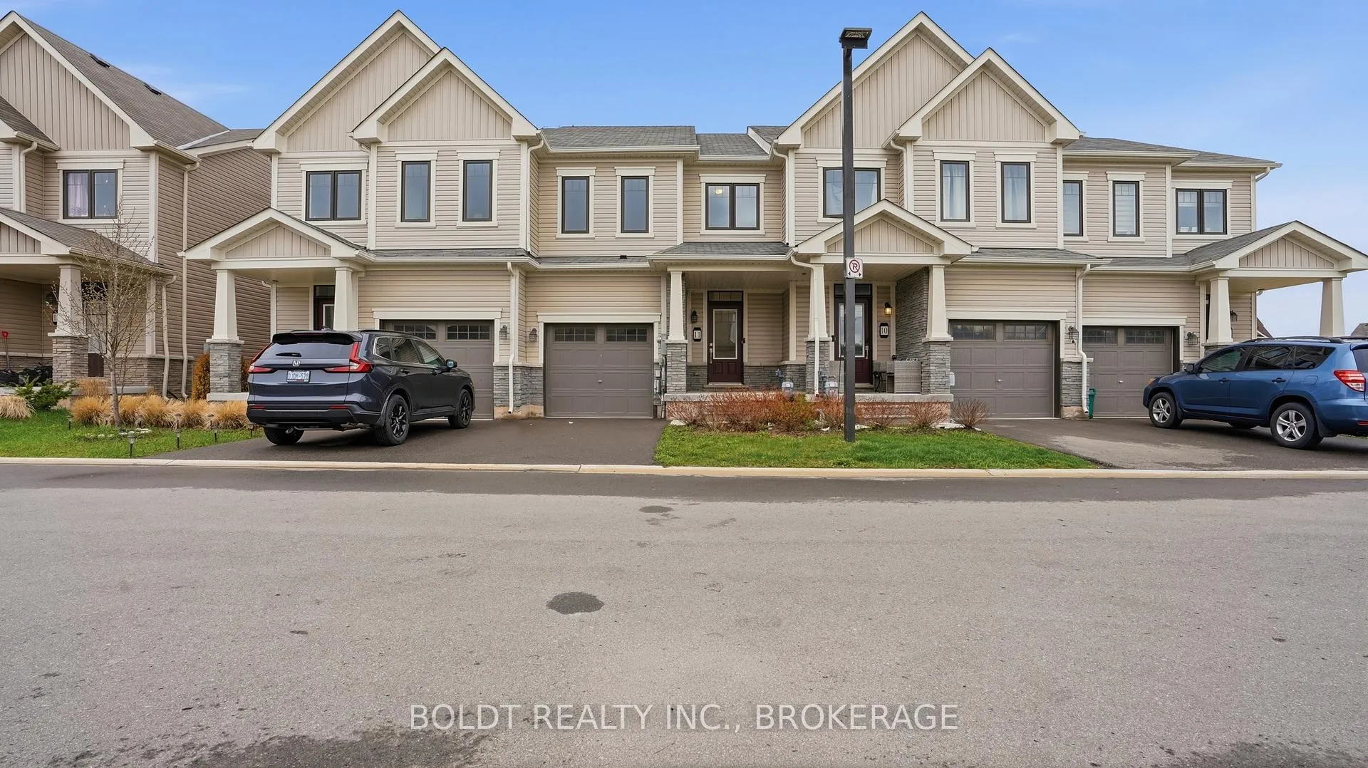 Photo 1 of Unit 11, 7789 Kalar Road, Niagara Falls, Brown — HOMEH
