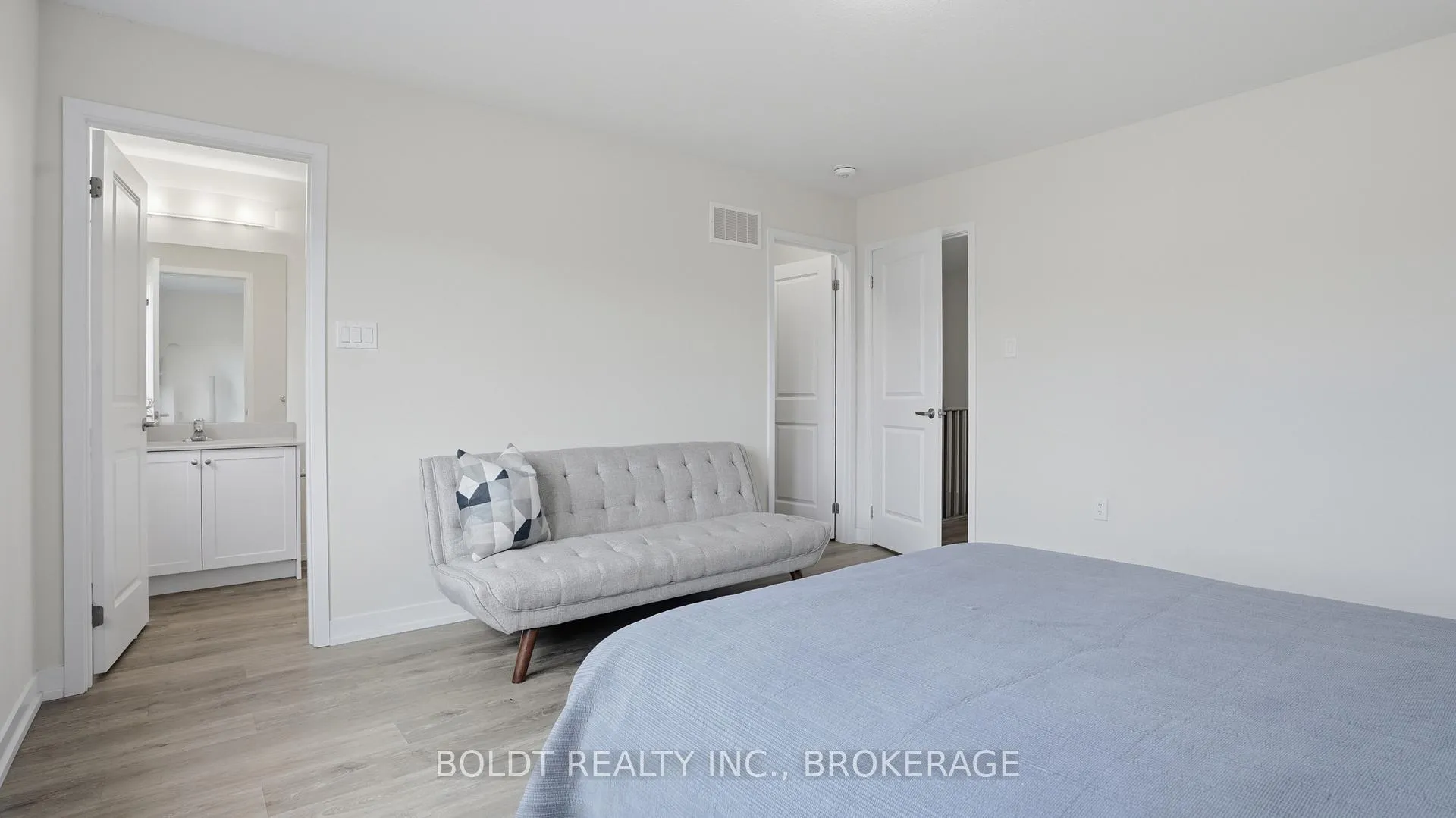 Photo 17 of Unit 11, 7789 Kalar Road, Niagara Falls, Brown — HOMEH