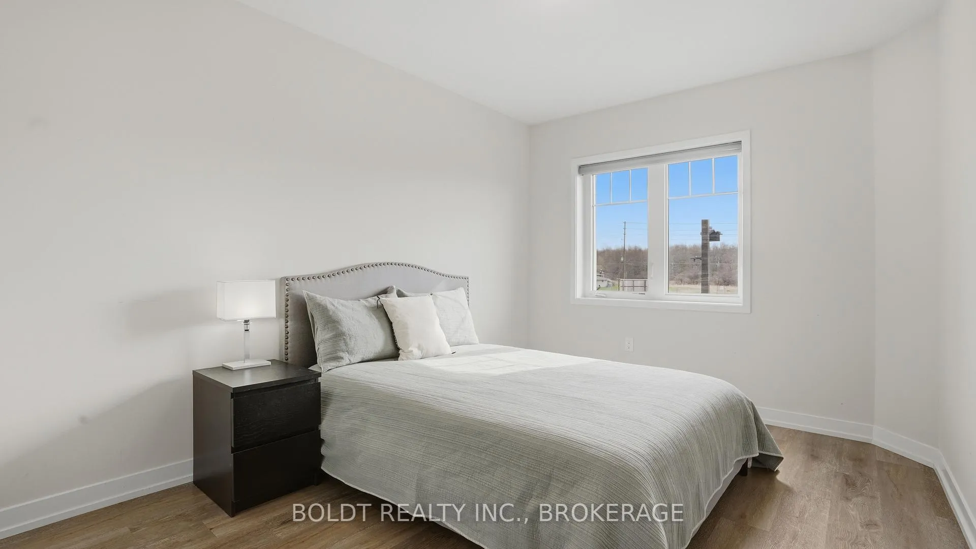 Photo 22 of Unit 11, 7789 Kalar Road, Niagara Falls, Brown — HOMEH