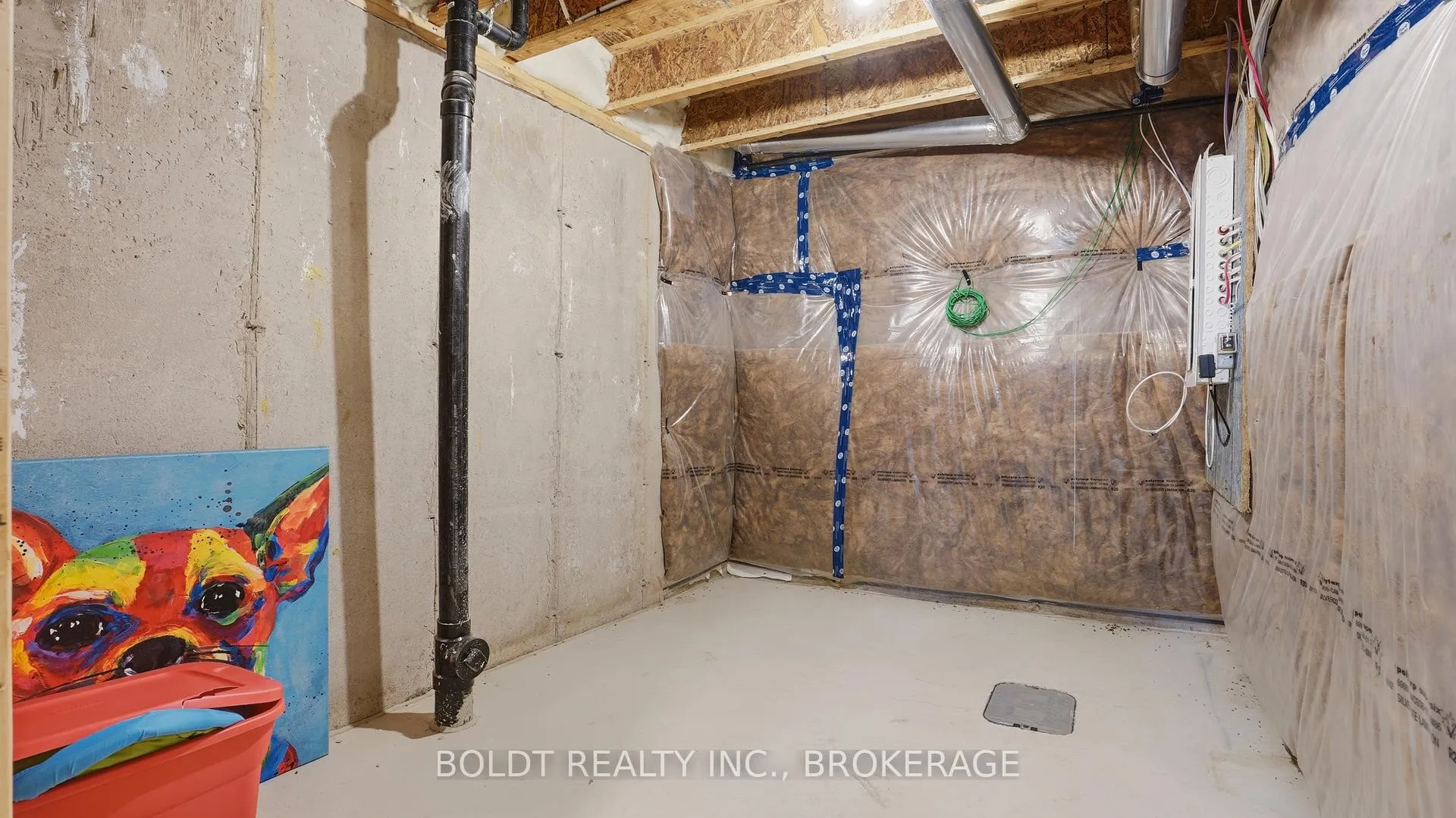 Photo 31 of Unit 11, 7789 Kalar Road, Niagara Falls, Brown — HOMEH