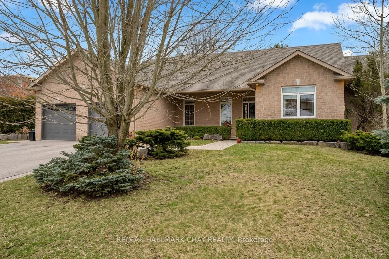 Photo 2 of 3 Forest Hill Drive, Springwater, Midhurst — HOMEH