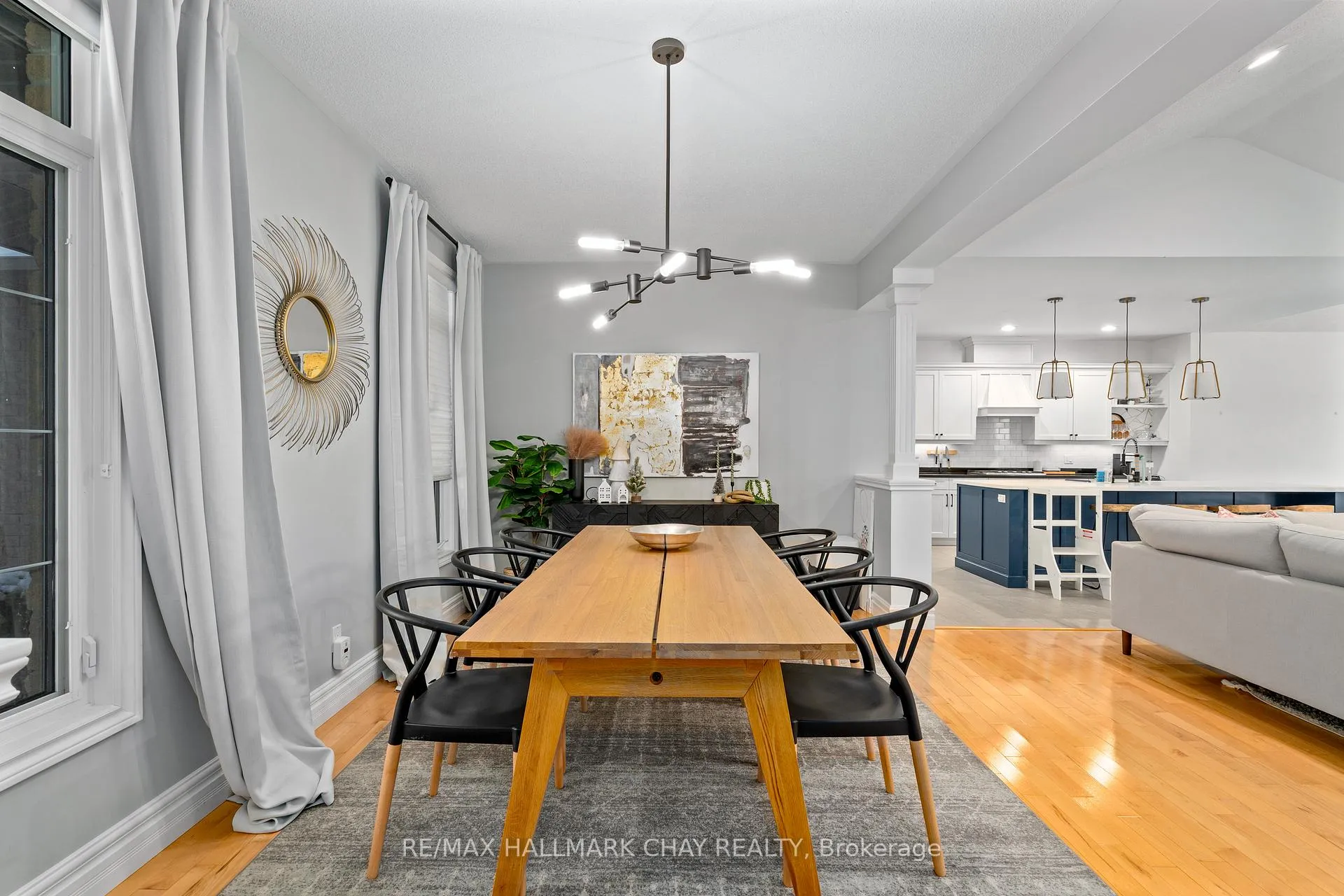 Photo 8 of 3 Forest Hill Drive, Springwater, Midhurst — HOMEH