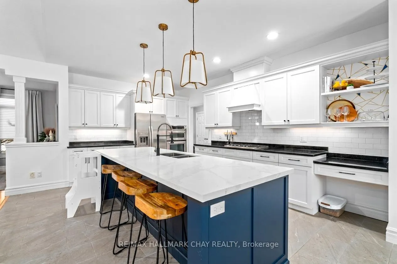 Photo 15 of 3 Forest Hill Drive, Springwater, Midhurst — HOMEH
