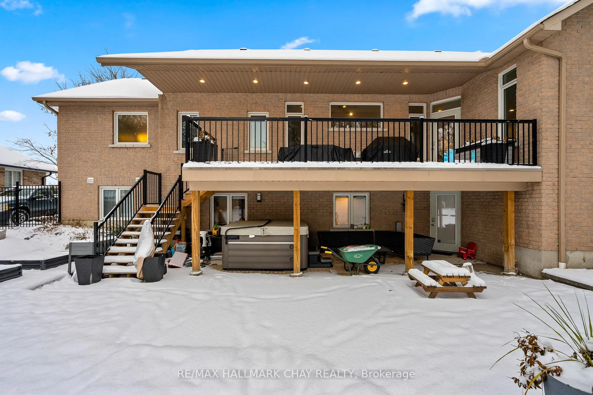Photo 27 of 3 Forest Hill Drive, Springwater, Midhurst — HOMEH