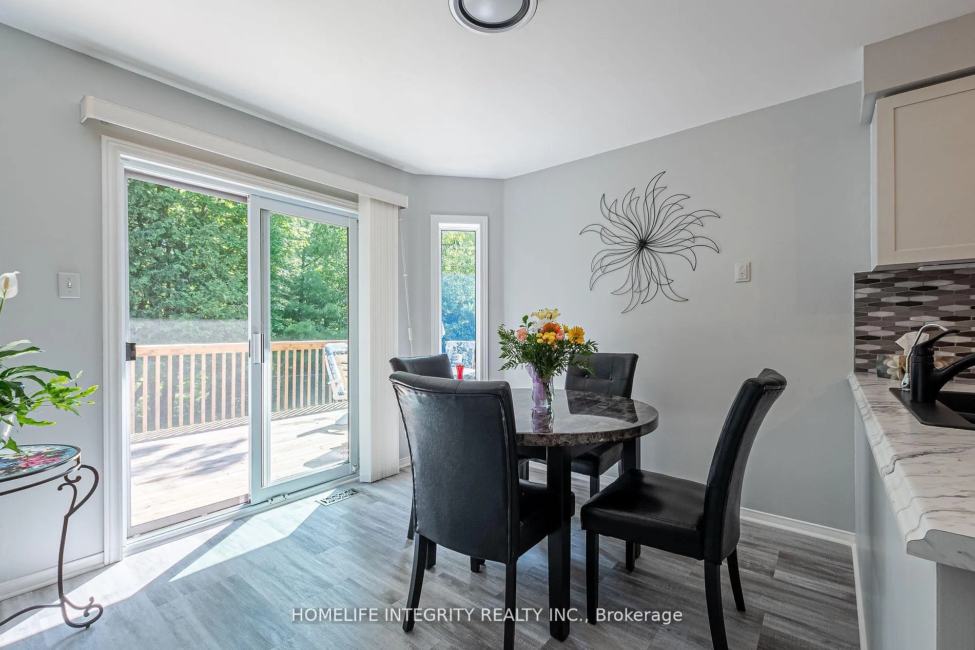 Photo 18 of 37 Brouwer Crescent, Wasaga Beach — HOMEH