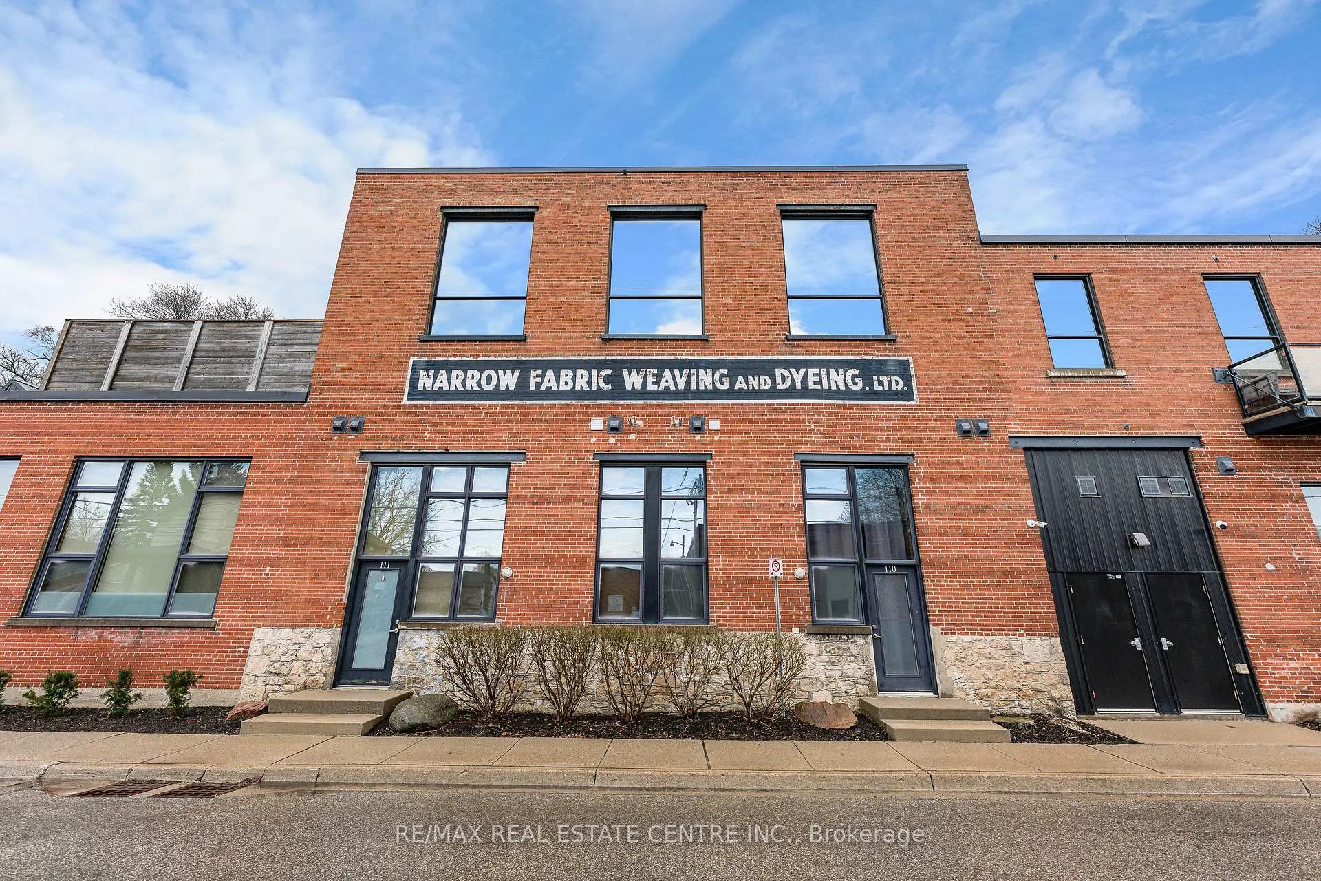 Photo 2 of Unit 212, 85 Spruce Street, Cambridge, East Galt — HOMEH