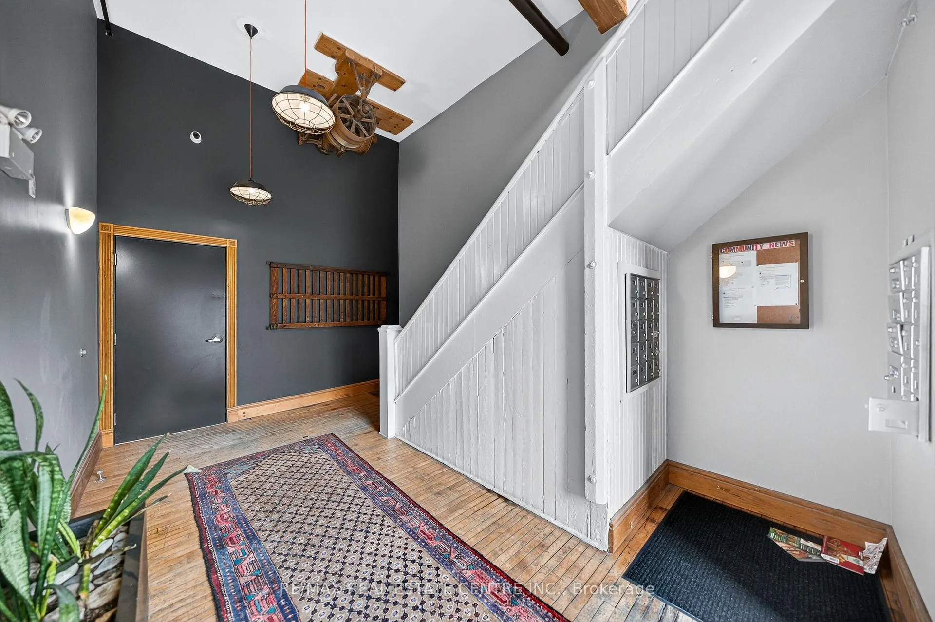 Photo 3 of Unit 212, 85 Spruce Street, Cambridge, East Galt — HOMEH