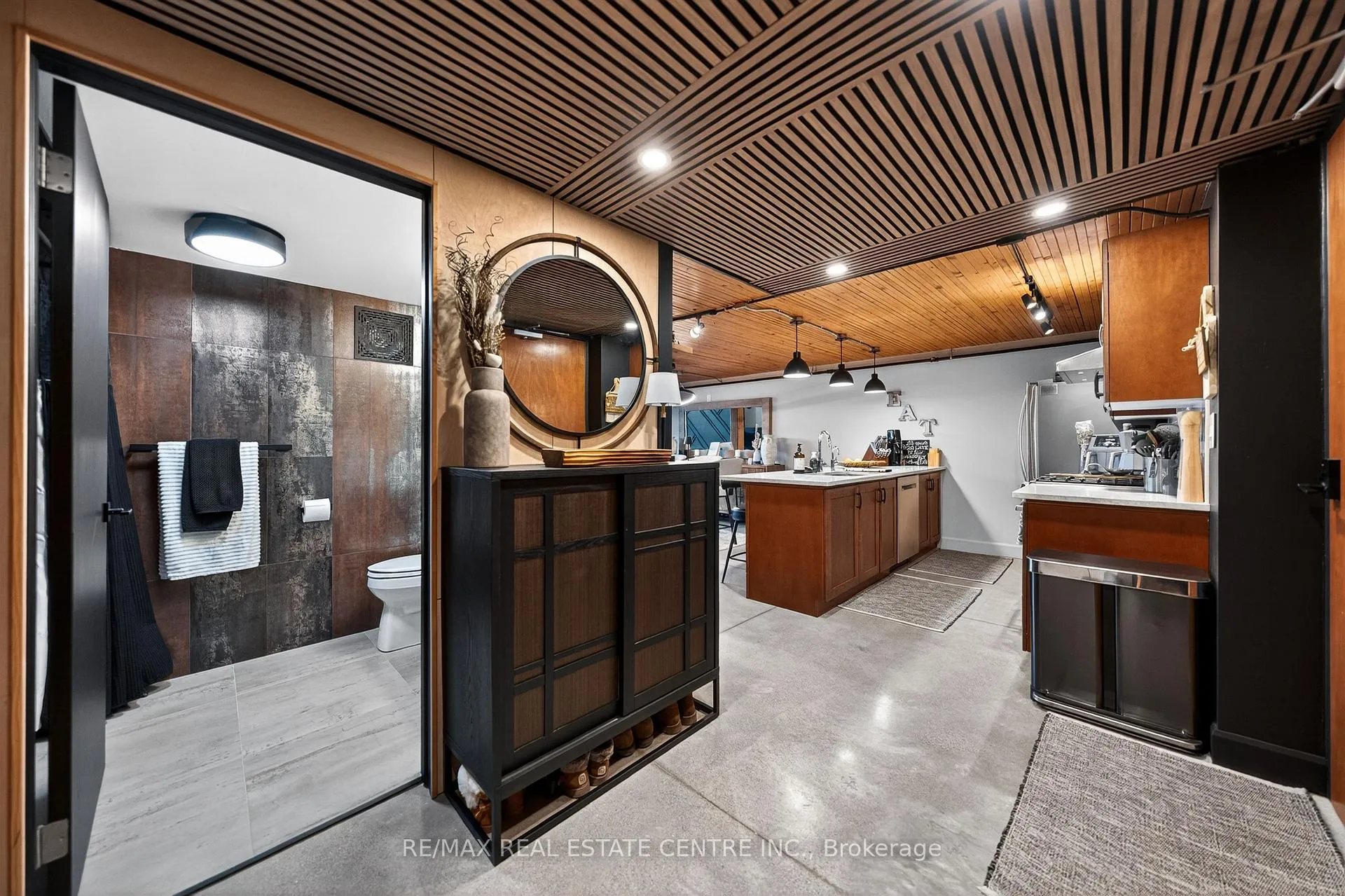 Photo 8 of Unit 212, 85 Spruce Street, Cambridge, East Galt — HOMEH