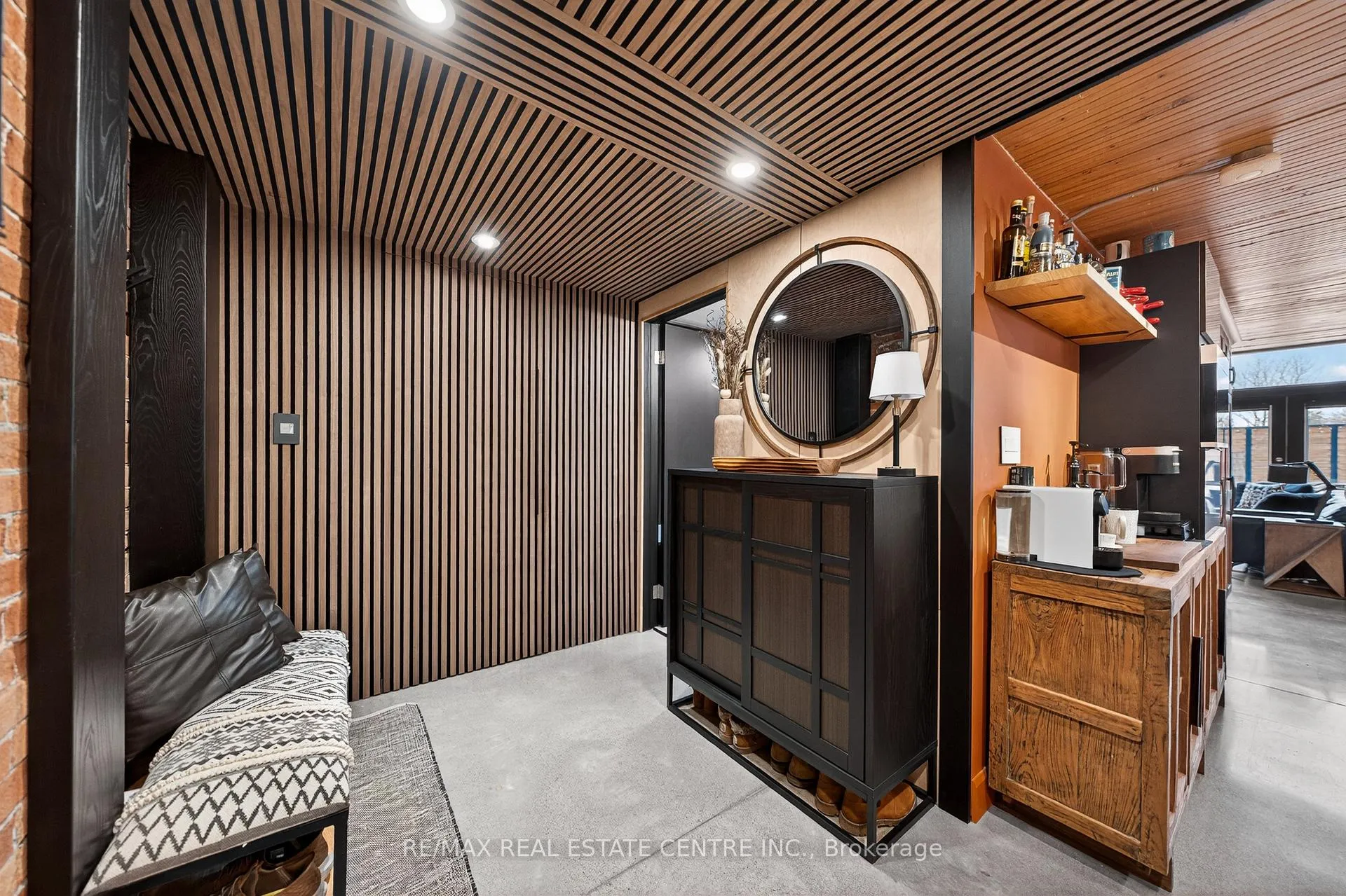 Photo 11 of Unit 212, 85 Spruce Street, Cambridge, East Galt — HOMEH