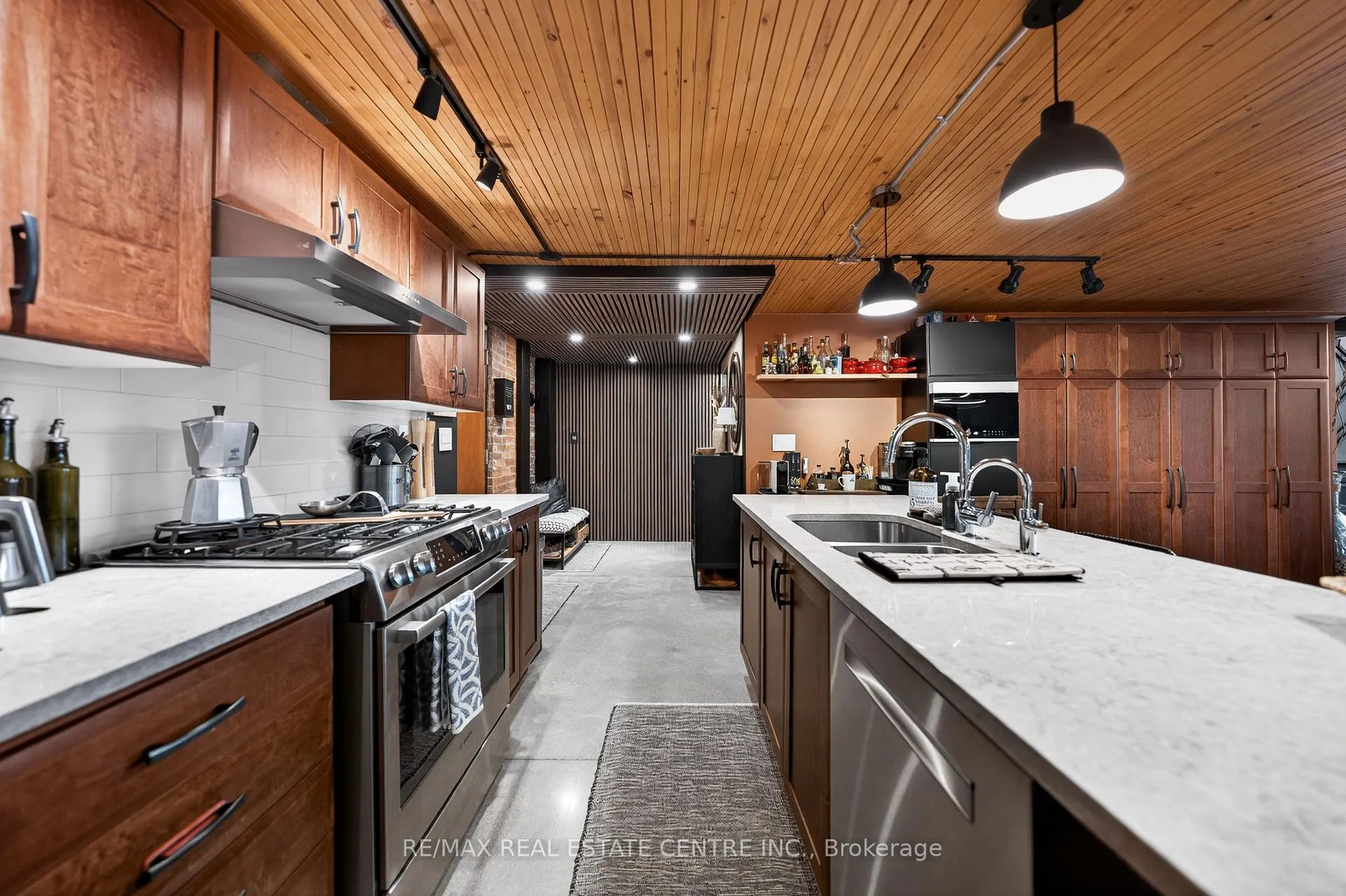 Photo 17 of Unit 212, 85 Spruce Street, Cambridge, East Galt — HOMEH