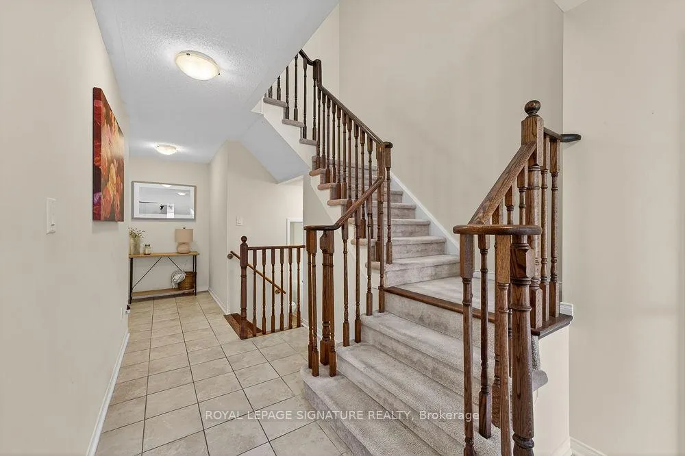 Photo 3 of 787 McCue Drive, Oshawa, Taunton — HOMEH