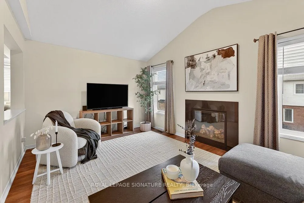 Photo 14 of 787 McCue Drive, Oshawa, Taunton — HOMEH