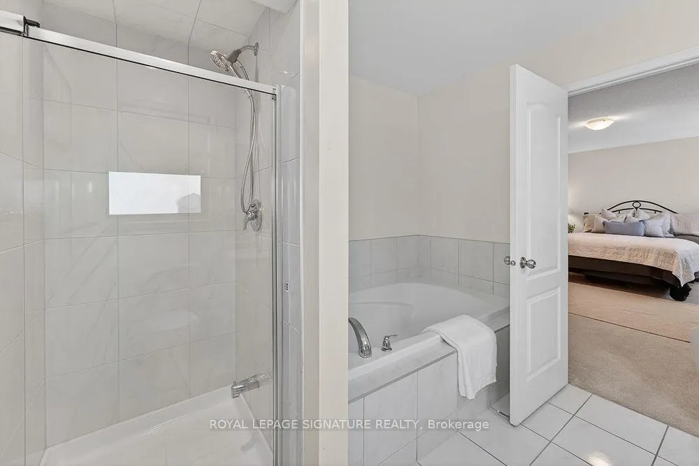 Photo 20 of 787 McCue Drive, Oshawa, Taunton — HOMEH