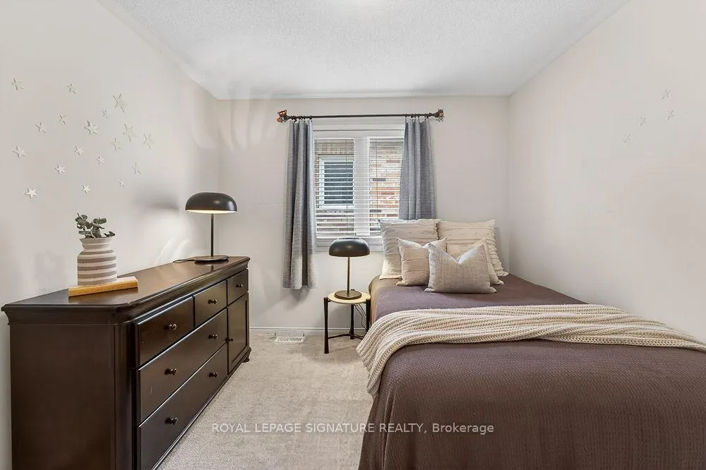 Photo 24 of 787 McCue Drive, Oshawa, Taunton — HOMEH