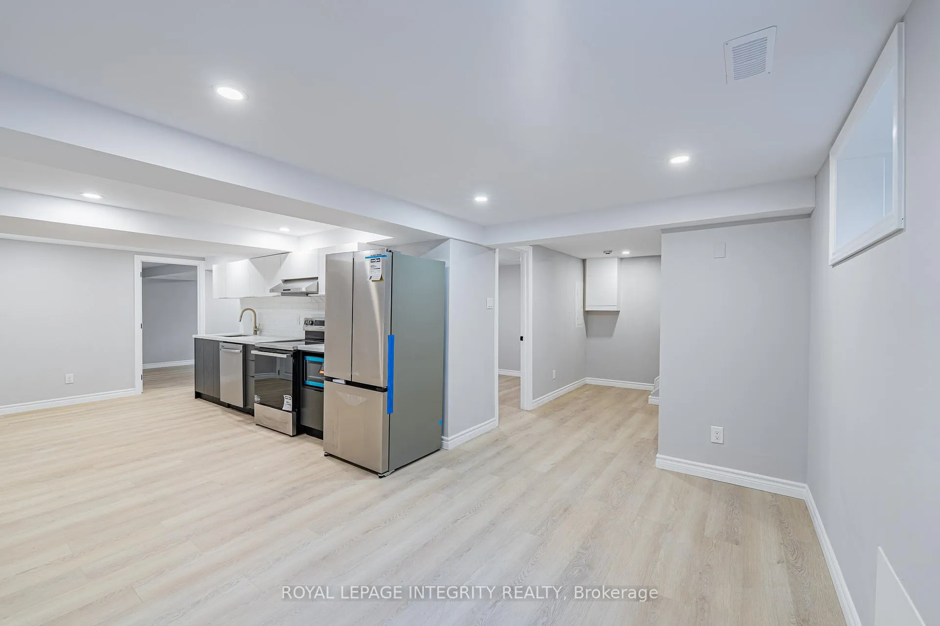 Photo 9 of 1746 - B Gage Crescent, Ottawa, Bel Air Heights — HOMEH