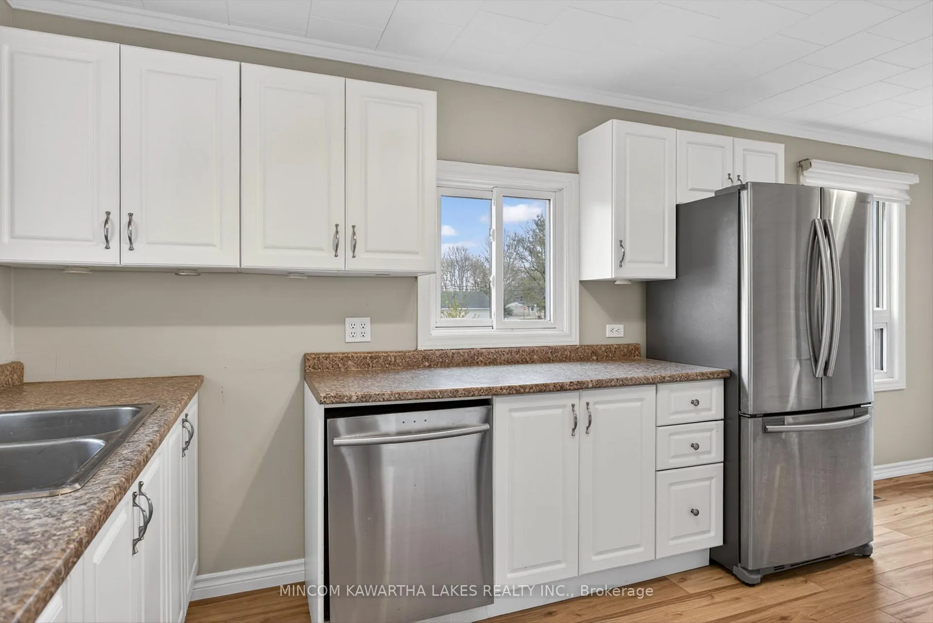 Photo 13 of 8 West Street N, Kawartha Lakes, Fenelon Falls — HOMEH