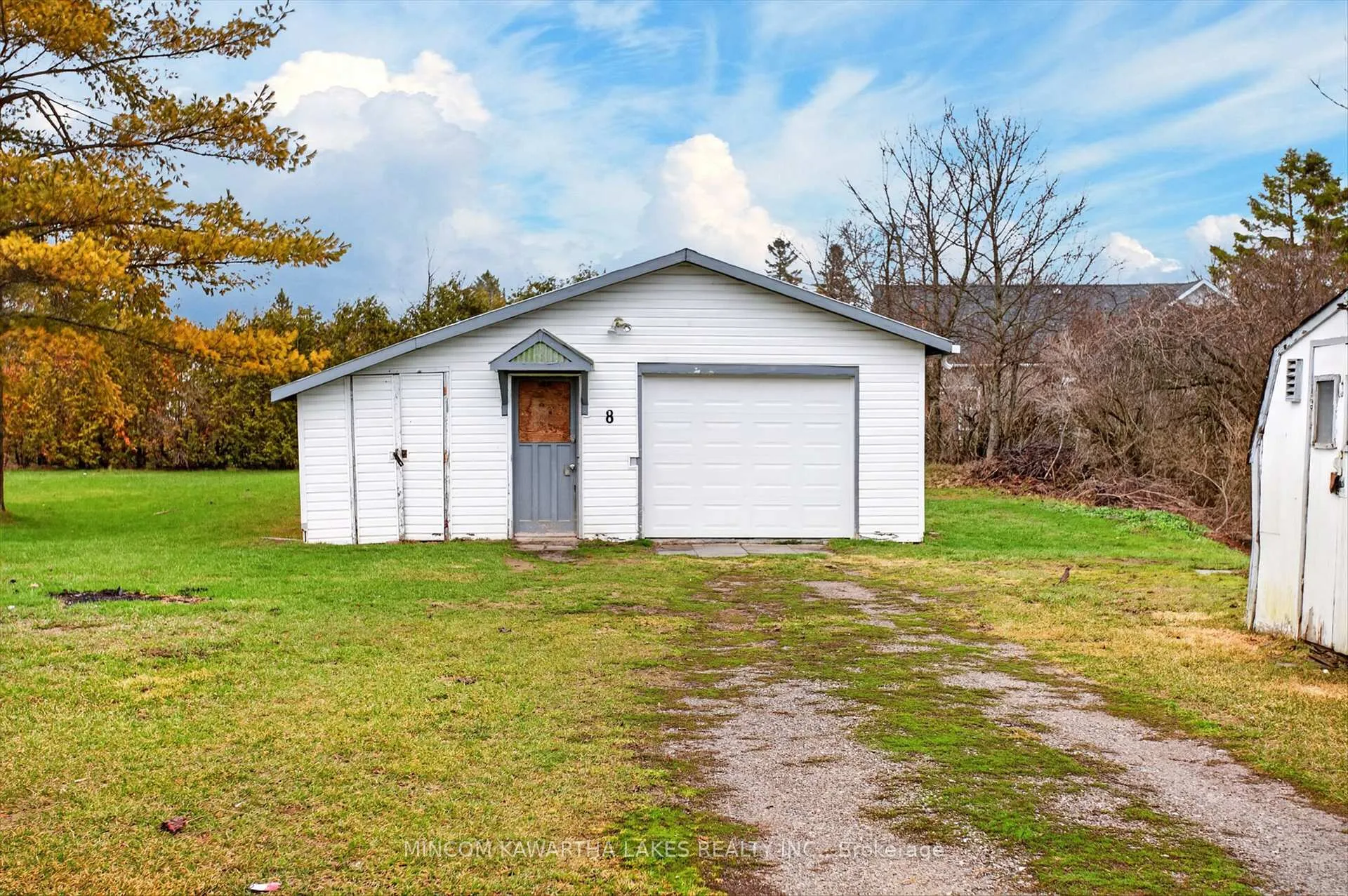 Photo 39 of 8 West Street N, Kawartha Lakes, Fenelon Falls — HOMEH