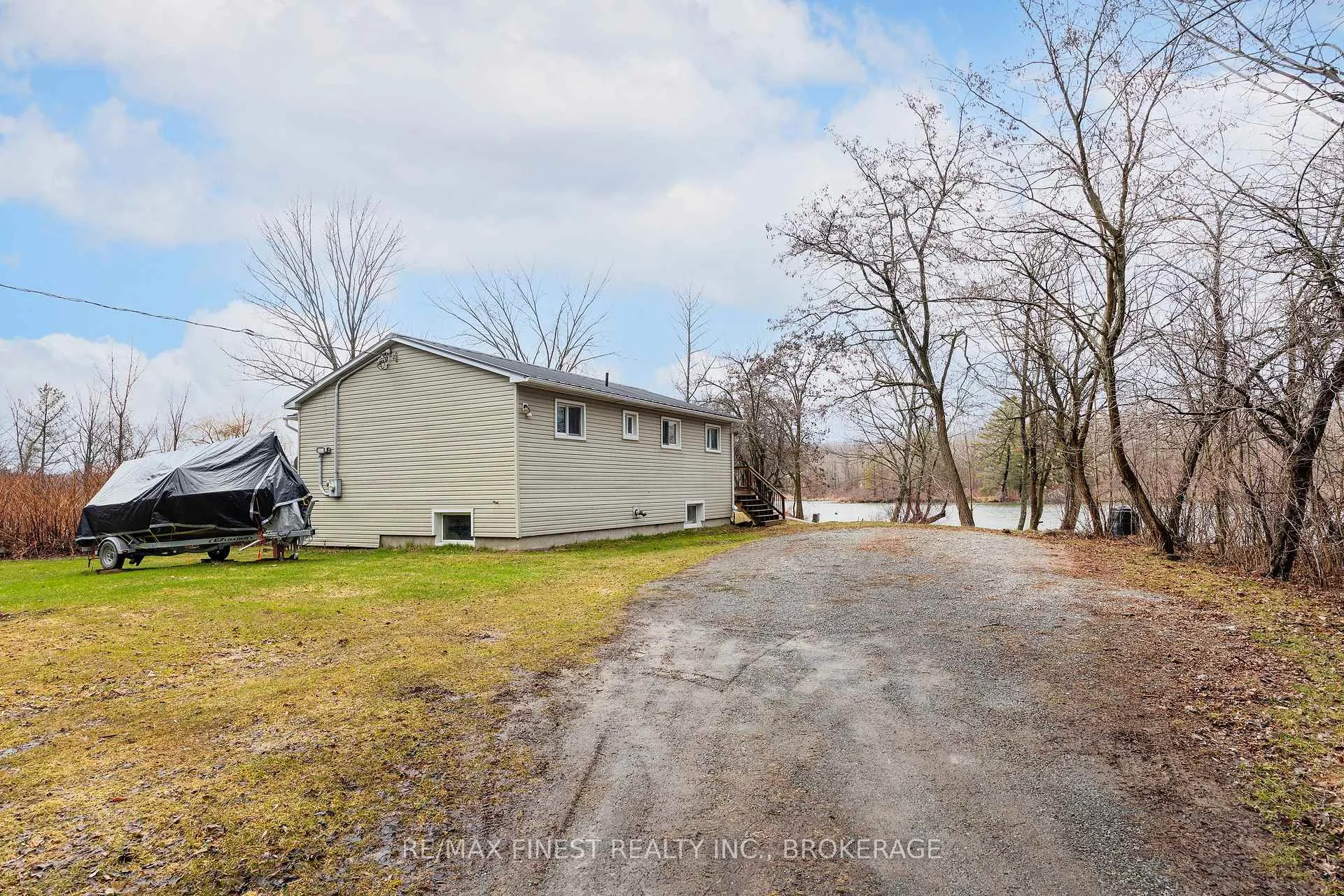 Photo 6 of 4419 Westview Lane, Frontenac, Frontenac South — HOMEH