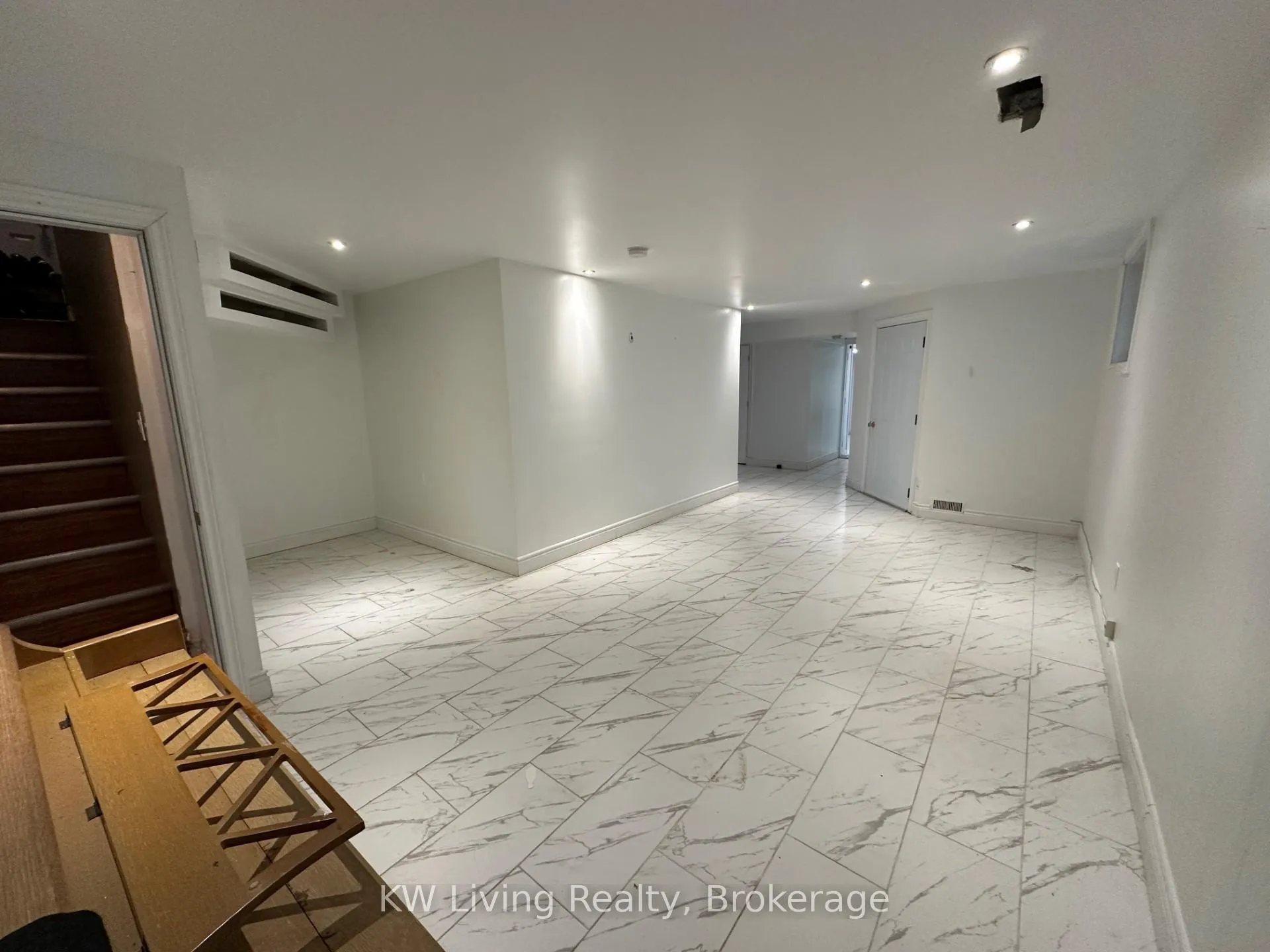Photo 9 of 782 Liverpool Road, Pickering, Bay Ridges — HOMEH