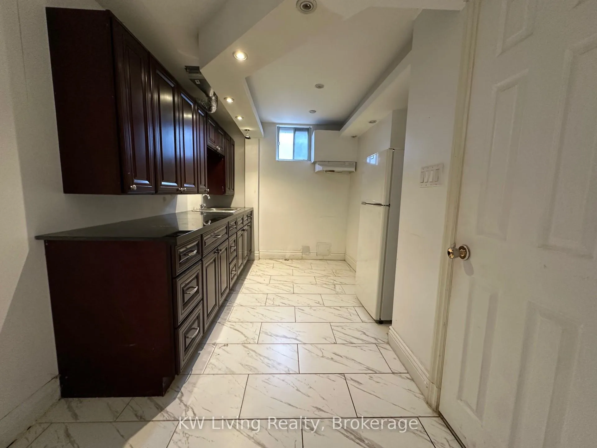 Photo 12 of 782 Liverpool Road, Pickering, Bay Ridges — HOMEH