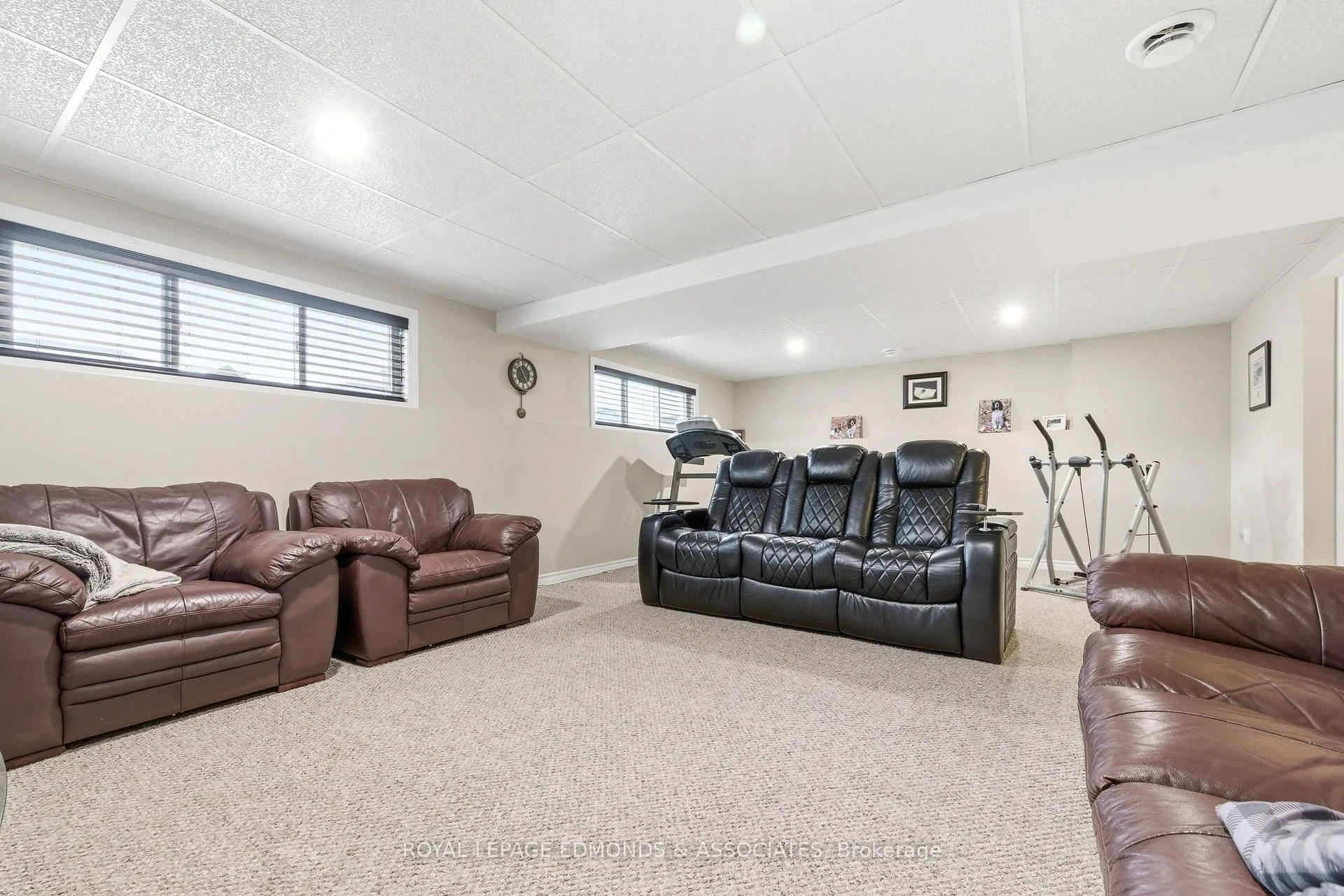 Photo 37 of 5 Nile Street, Petawawa — HOMEH
