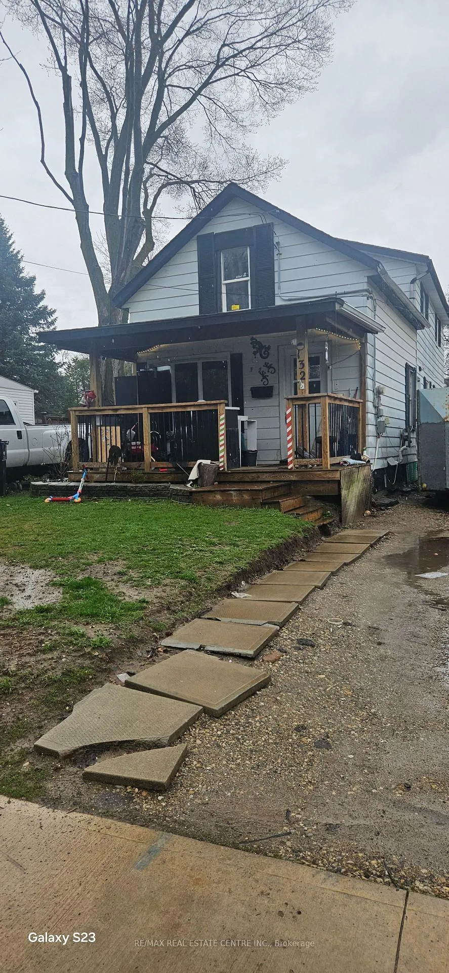 Photo 2 of 132 Bridge Street W, Waterloo — HOMEH
