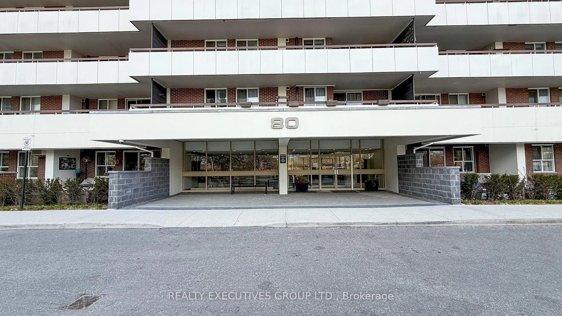 Photo 3 of Unit 701, 80 Inverlochy Boulevard, Markham, Royal Orchard — HOMEH