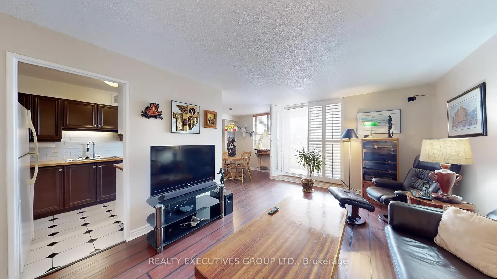 Photo 6 of Unit 701, 80 Inverlochy Boulevard, Markham, Royal Orchard — HOMEH