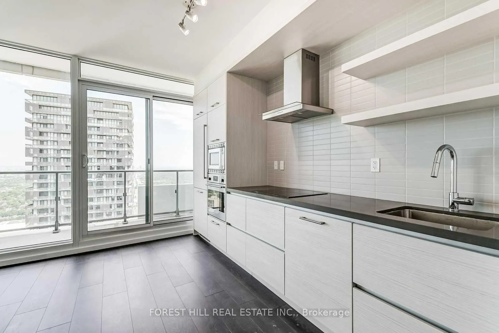 Photo 10 of Unit 5706, 2221 Yonge Street, Toronto, Mount Pleasant West — HOMEH