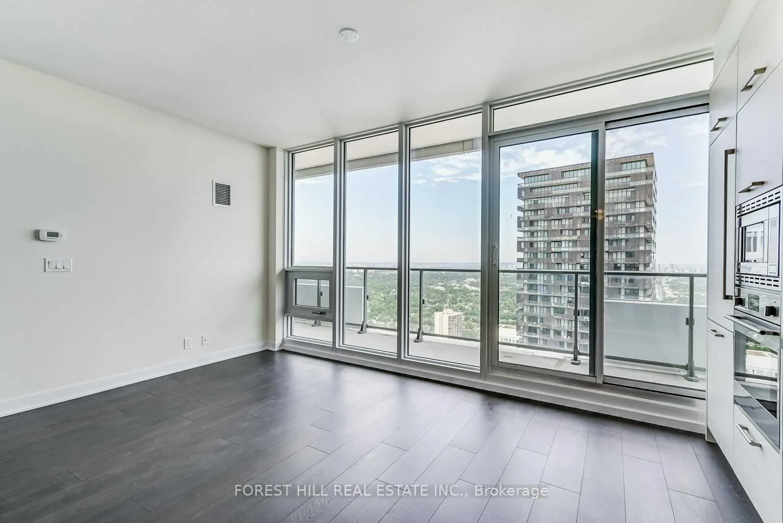 Photo 15 of Unit 5706, 2221 Yonge Street, Toronto, Mount Pleasant West — HOMEH