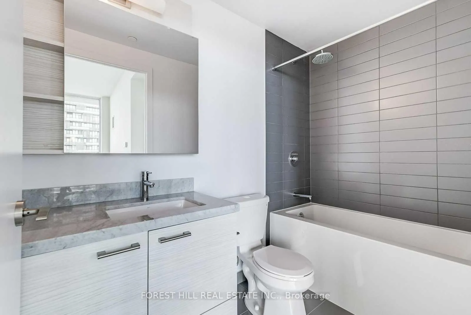 Photo 18 of Unit 5706, 2221 Yonge Street, Toronto, Mount Pleasant West — HOMEH