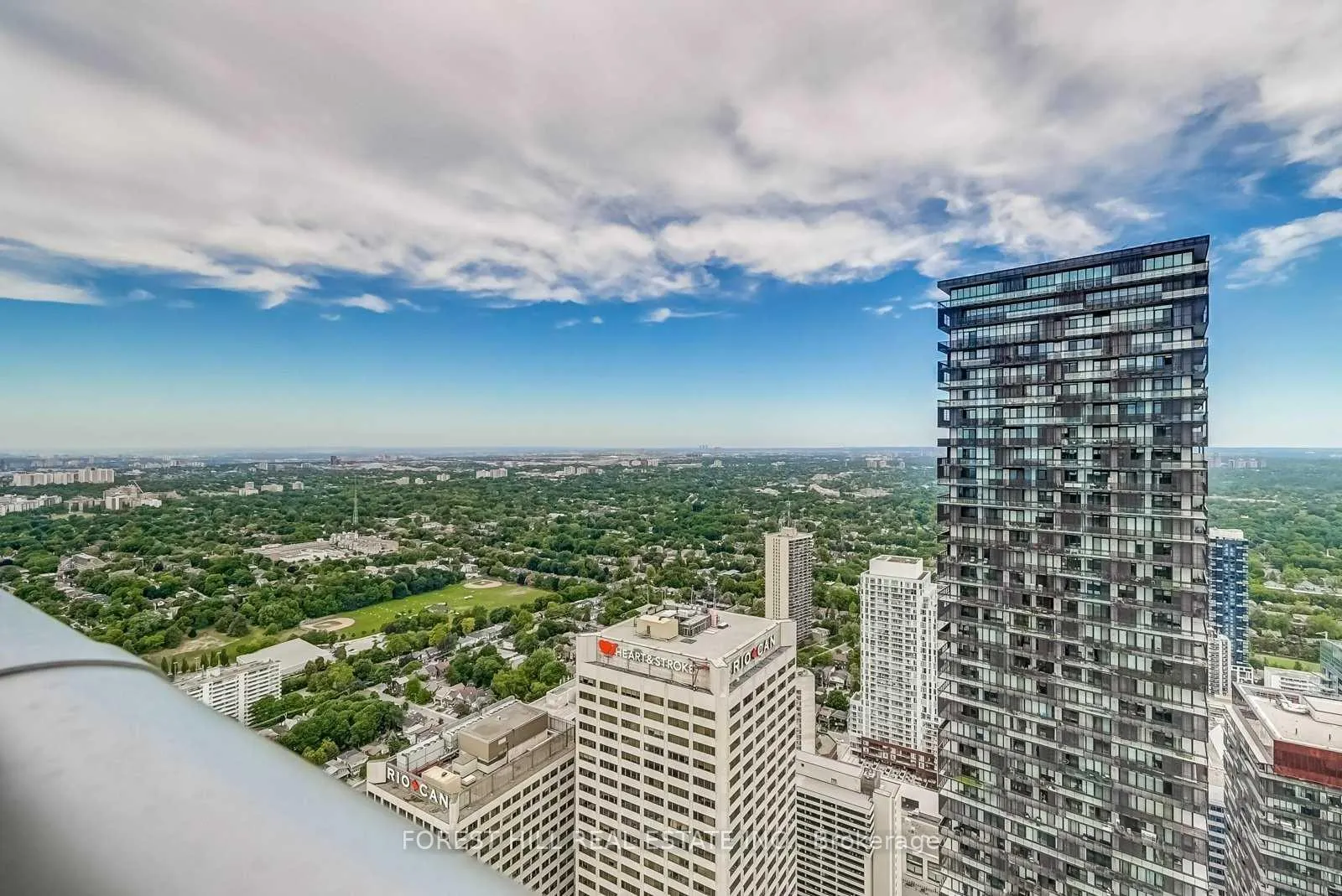 Photo 27 of Unit 5706, 2221 Yonge Street, Toronto, Mount Pleasant West — HOMEH
