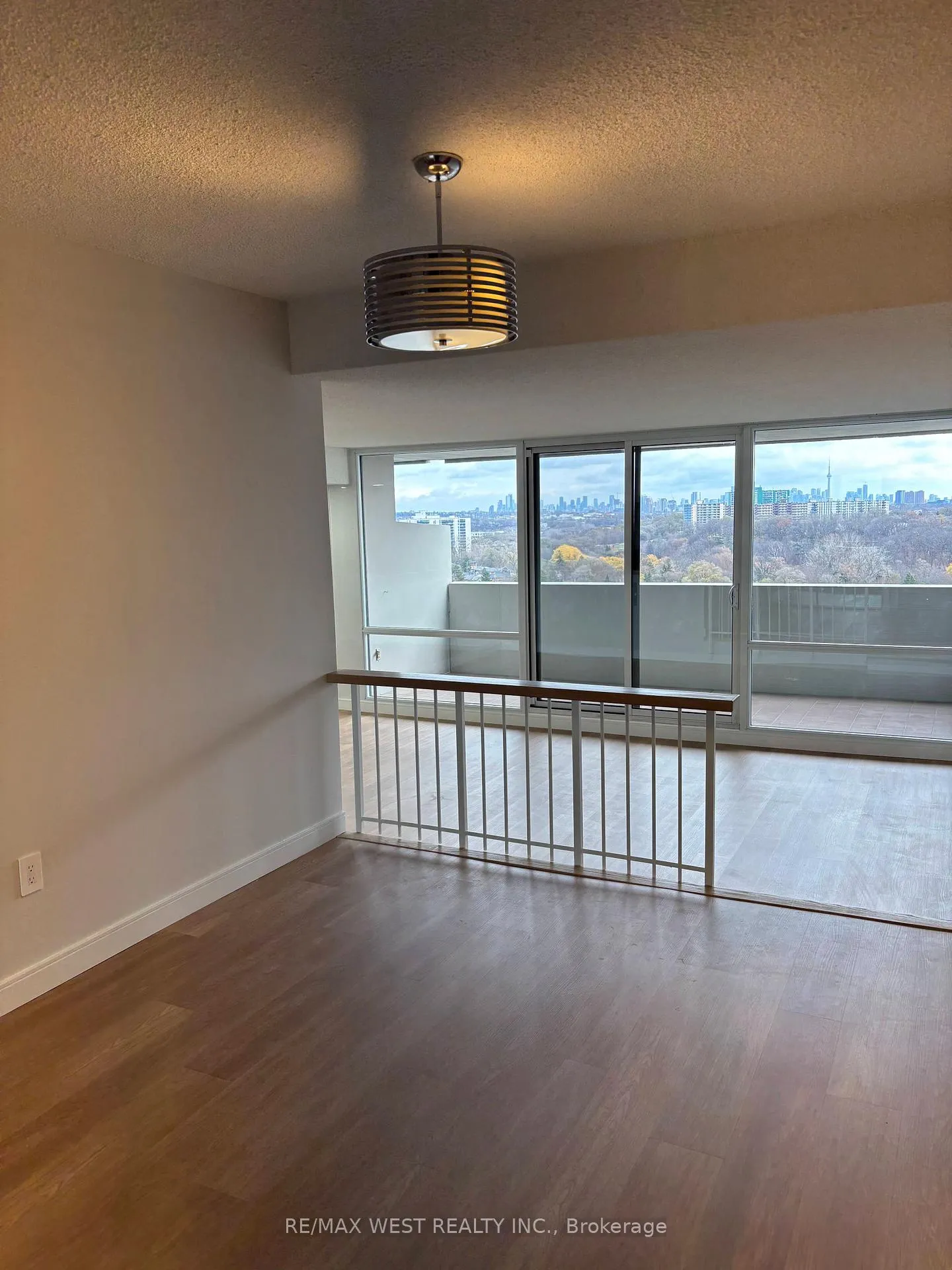 Photo 1 of Unit 1908, 260 Scarlett Road, Toronto, Rockcliffe-Smythe — HOMEH