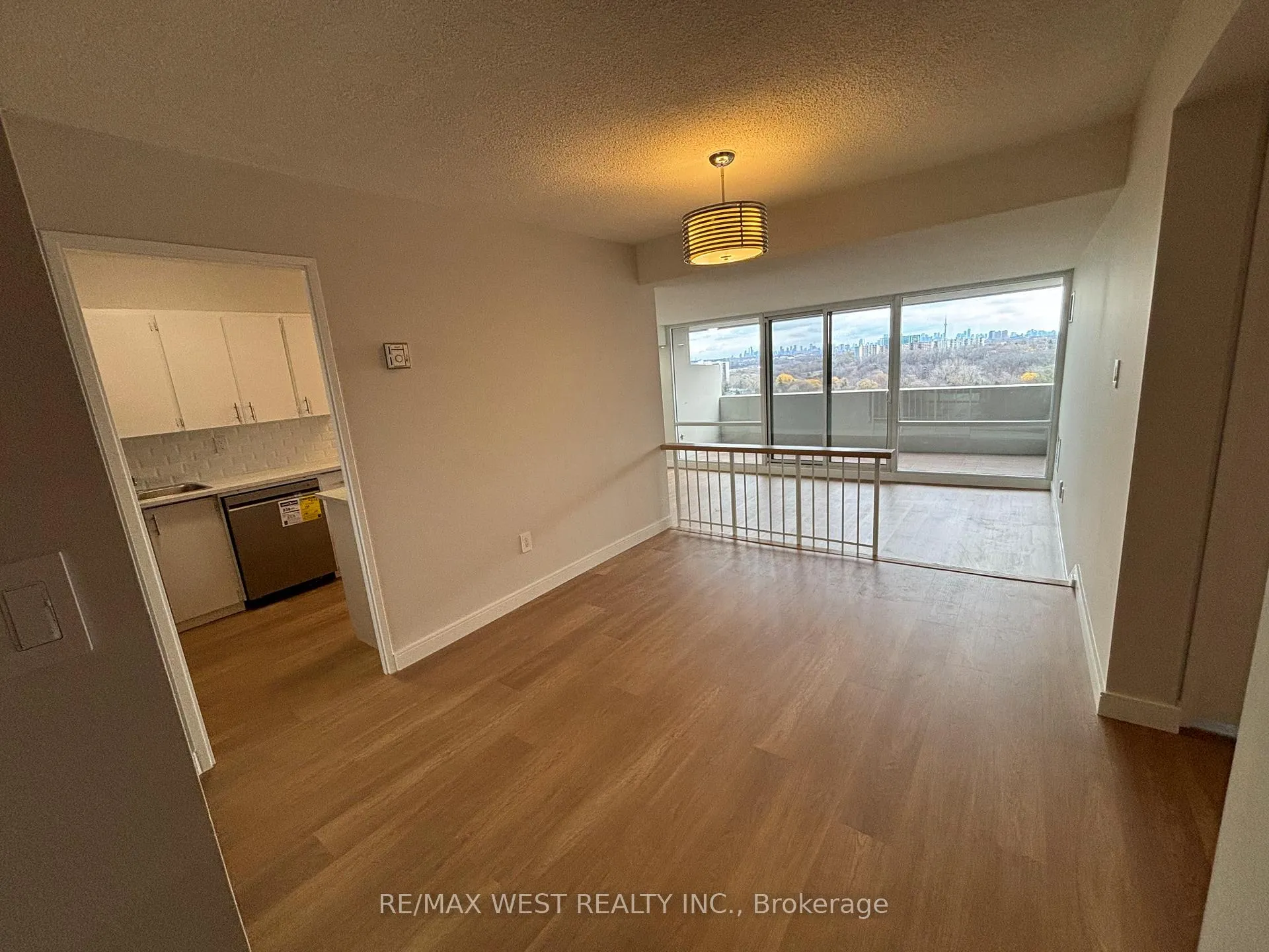 Photo 3 of Unit 1908, 260 Scarlett Road, Toronto, Rockcliffe-Smythe — HOMEH