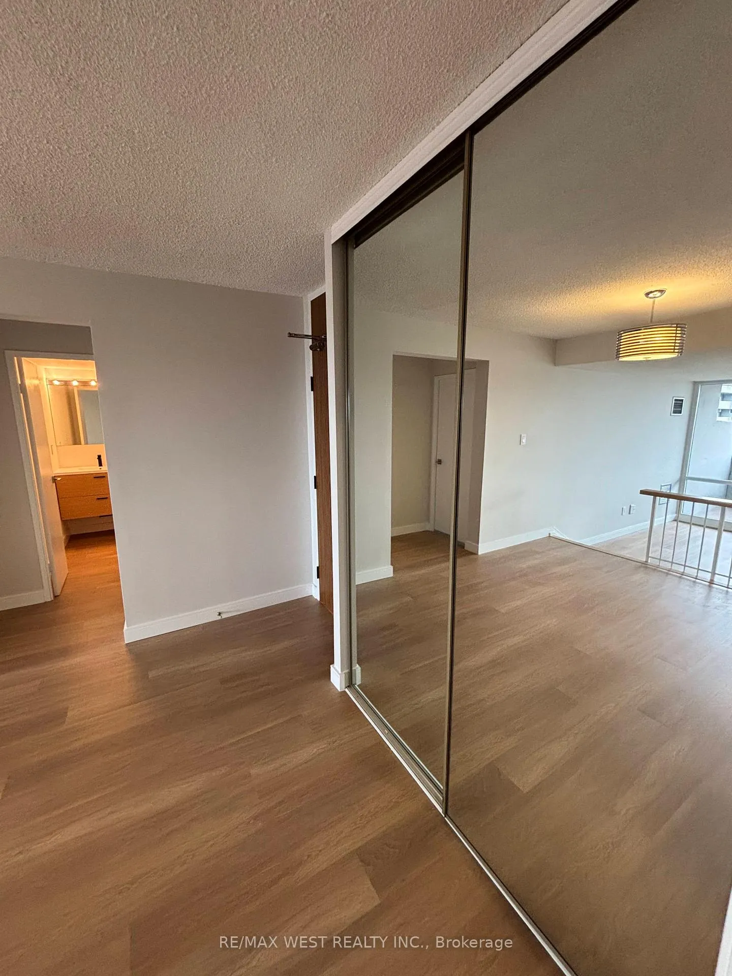 Photo 13 of Unit 1908, 260 Scarlett Road, Toronto, Rockcliffe-Smythe — HOMEH